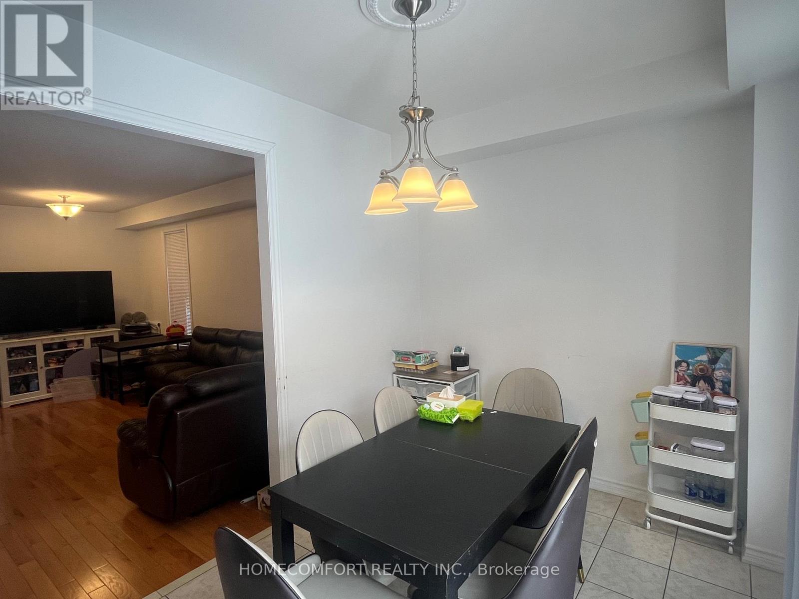 81 Carolina Rose Crescent, Markham, Ontario  L6E 0P2 - Photo 4 - N12817354