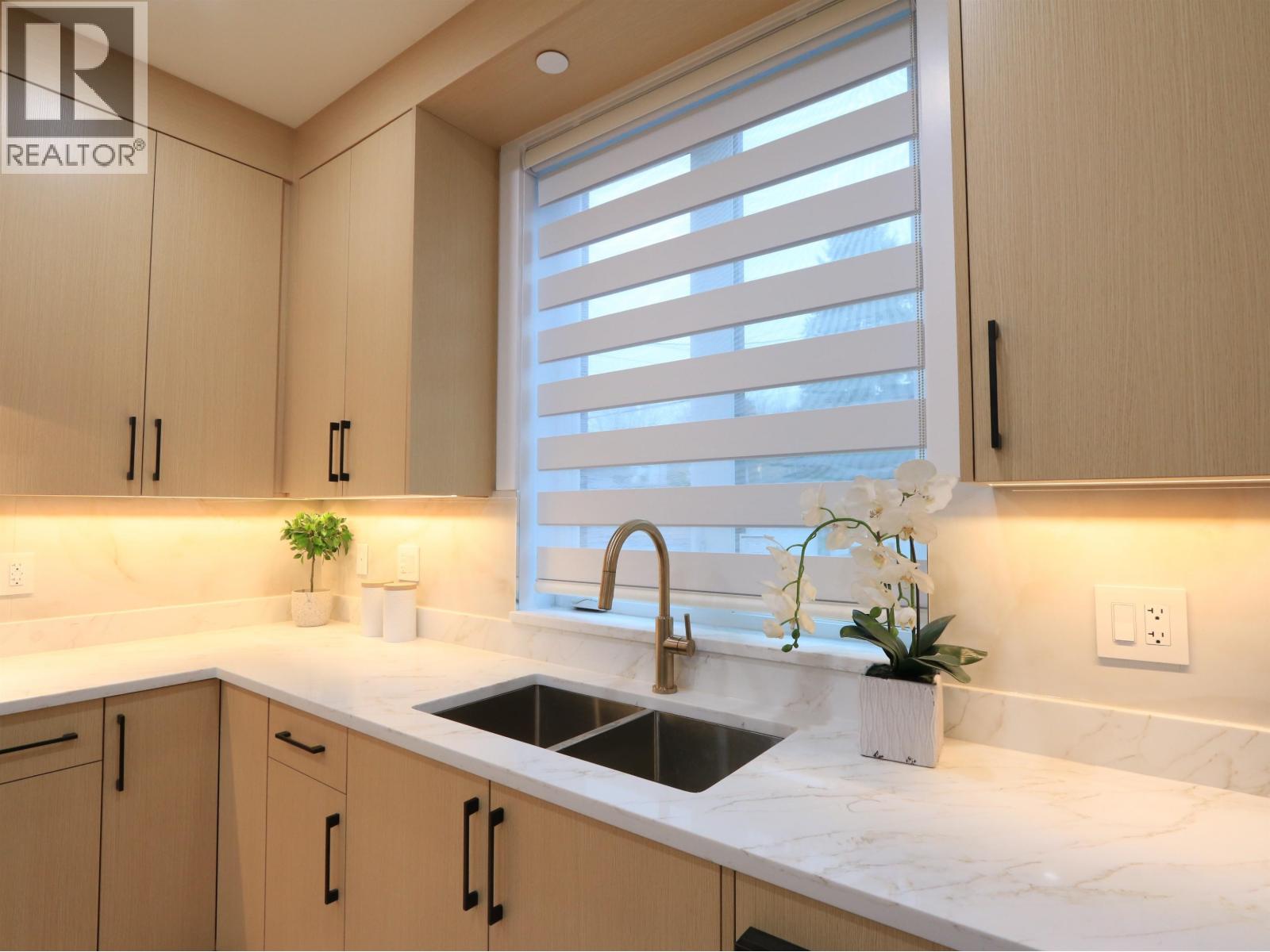 2828 Cheyenne Avenue, Vancouver, British Columbia  V5R 4R6 - Photo 10 - R3092937