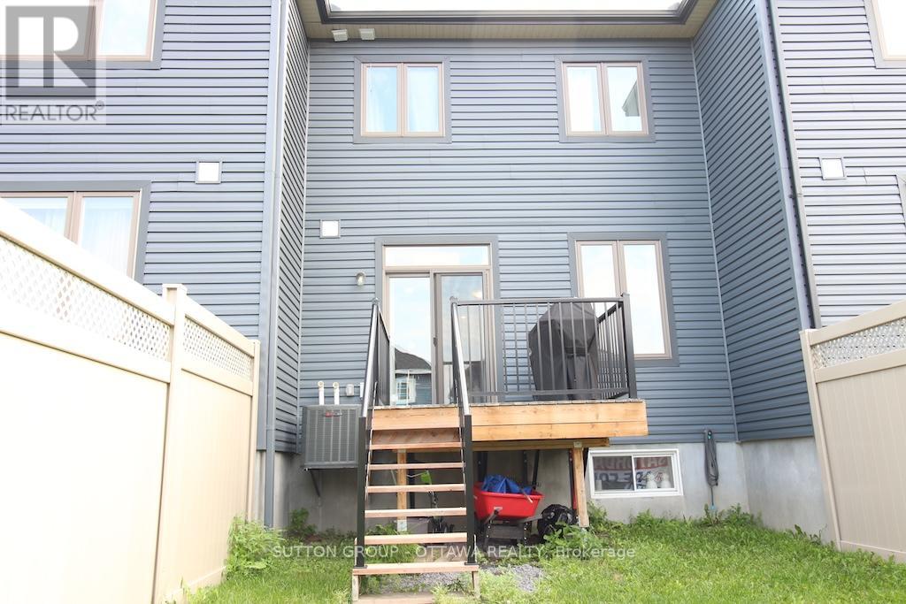 303 Rue De L Etang Street, Clarence-Rockland, Ontario  K4K 0K1 - Photo 30 - X12817434