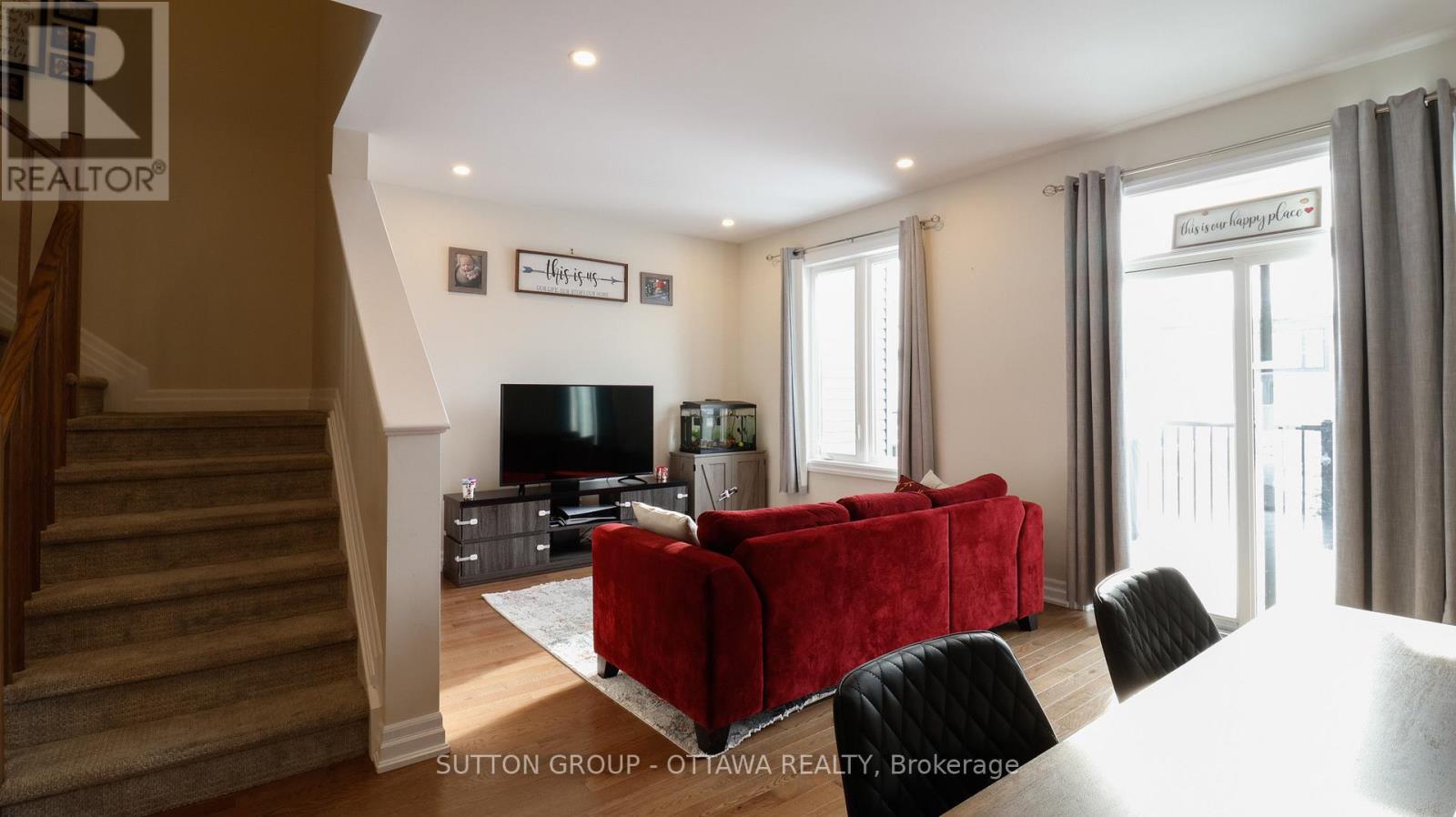 303 Rue De L Etang Street, Clarence-Rockland, Ontario  K4K 0K1 - Photo 9 - X12817434