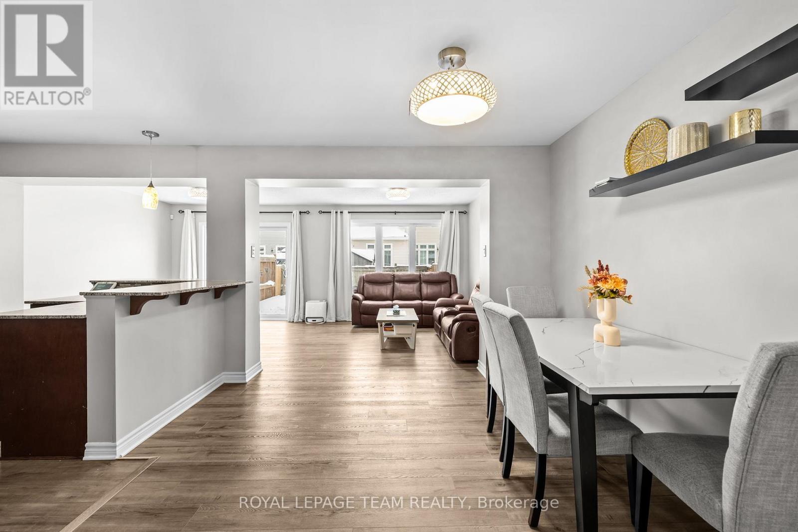 708 Mayfly Crescent, Ottawa, Ontario  K2J 6C8 - Photo 3 - X12817448