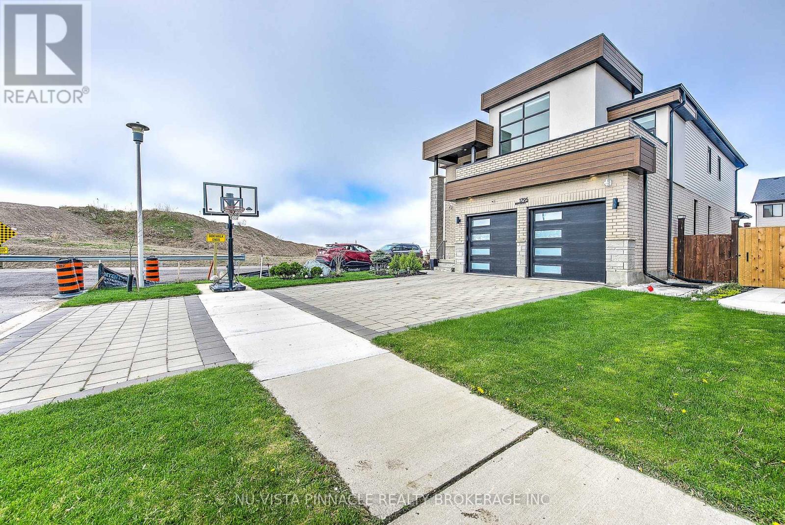 1795 Brayford Avenue, London South, Ontario  N6K 0H4 - Photo 6 - X12817482