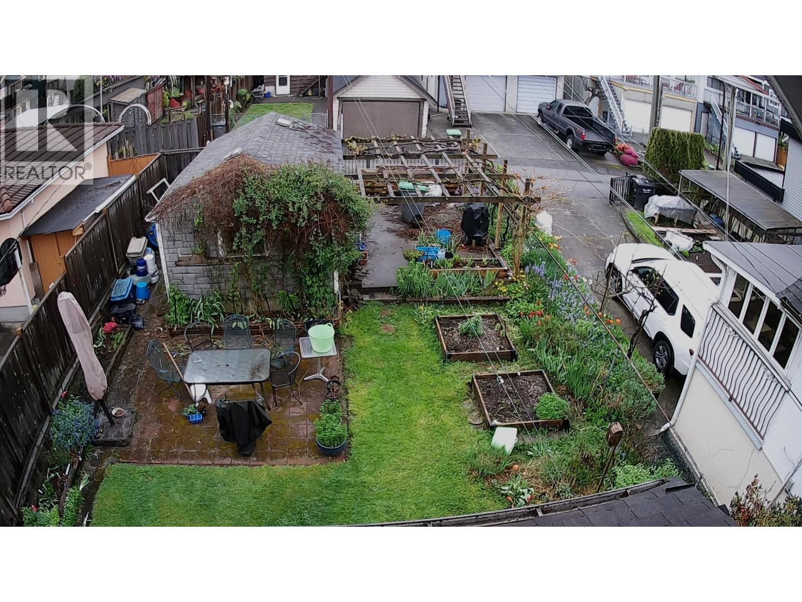 2867 E Georgia Street, Vancouver, British Columbia  V5K 2K3 - Photo 34 - R3092582