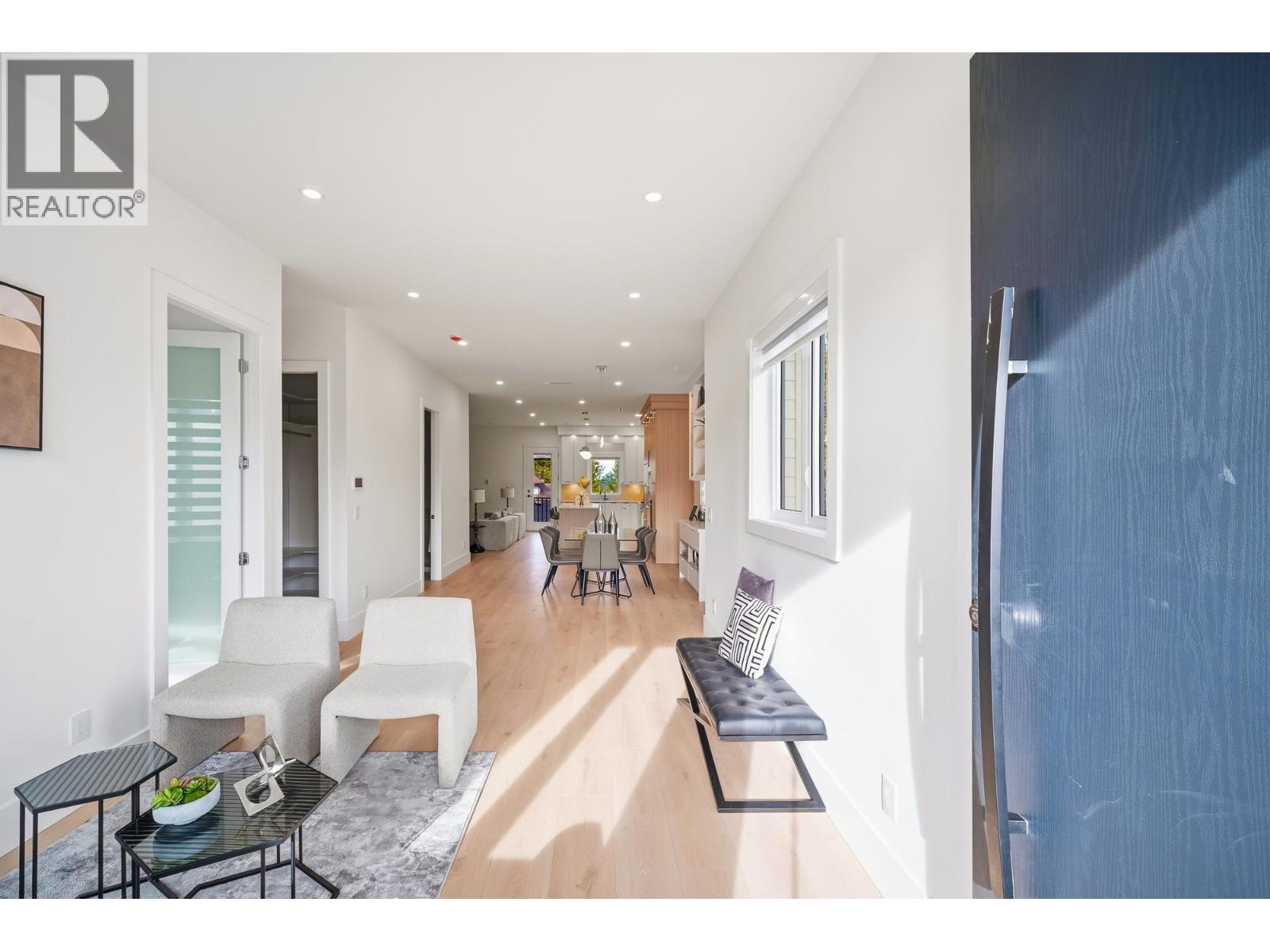 1 6139 Ashworth Avenue, Burnaby, British Columbia  V5E 3T8 - Photo 3 - R3091724