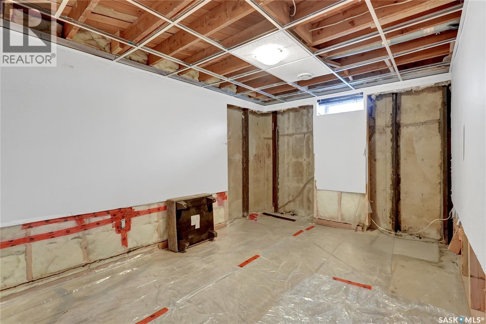 108 Hanley Crescent, Regina, Saskatchewan  S4R 5A7 - Photo 21 - SK029067