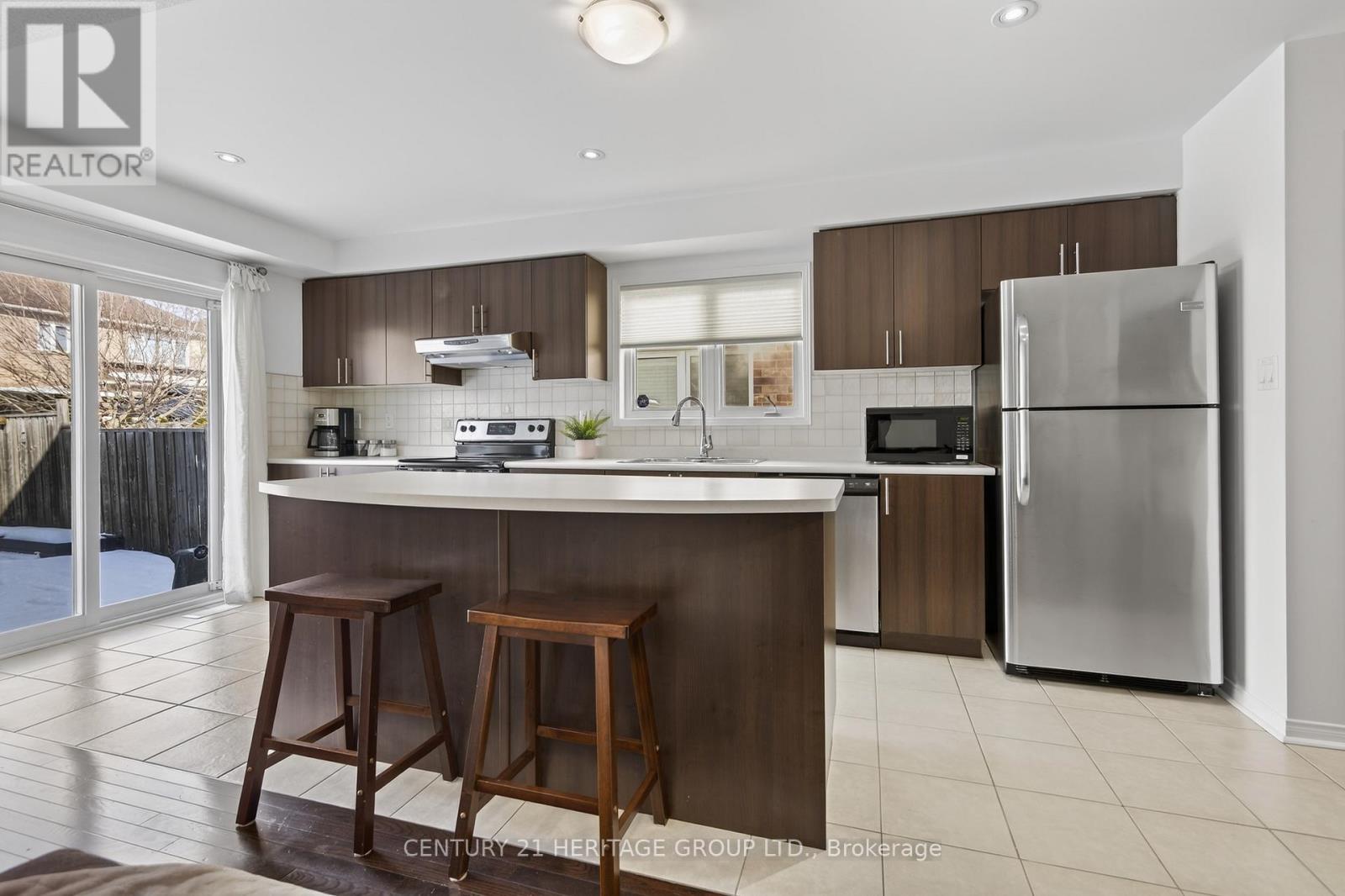 44 Acorn Lane, Bradford West Gwillimbury, Ontario  L3Z 0H6 - Photo 11 - N12817446