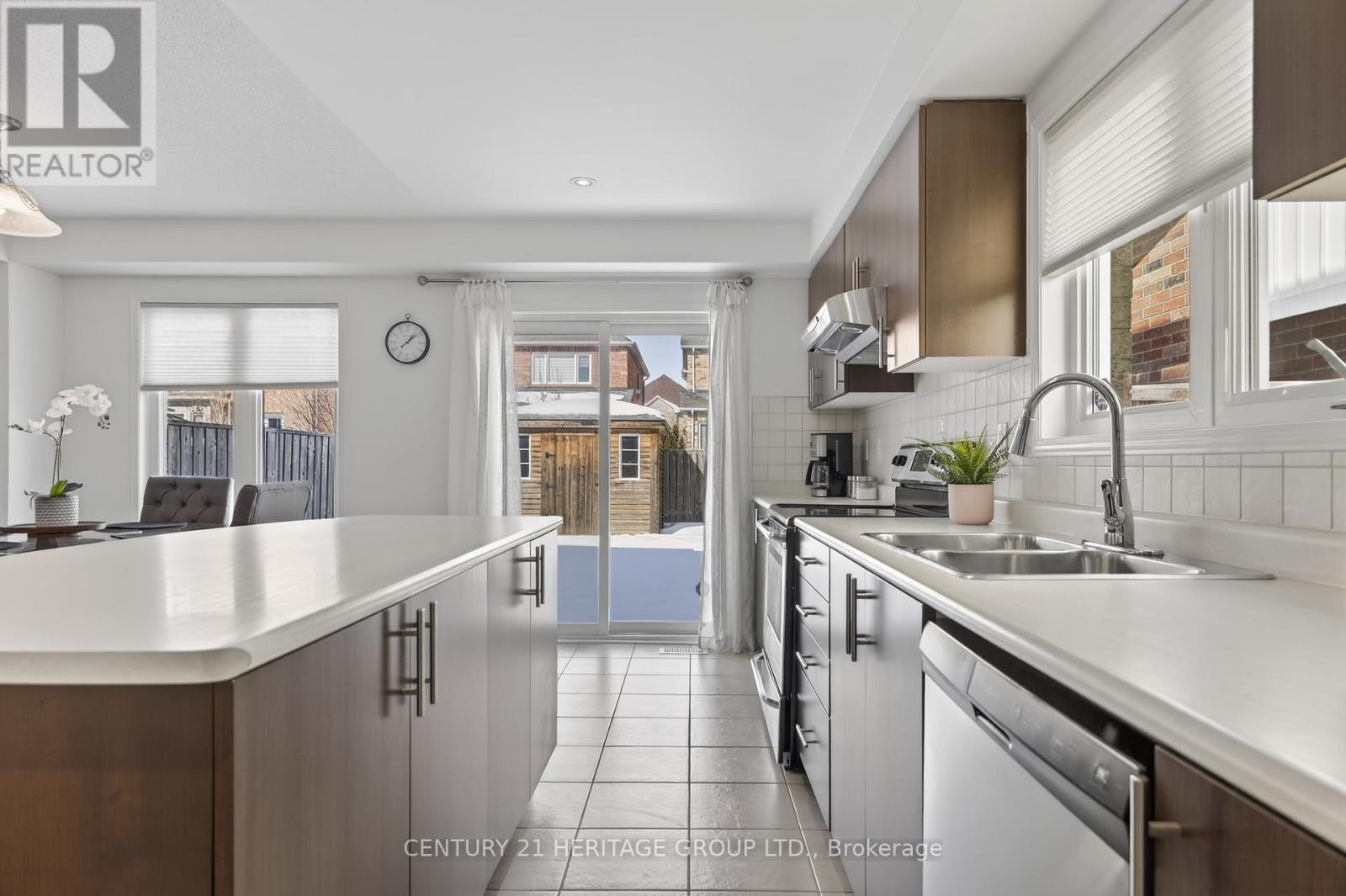 44 Acorn Lane, Bradford West Gwillimbury, Ontario  L3Z 0H6 - Photo 16 - N12817446