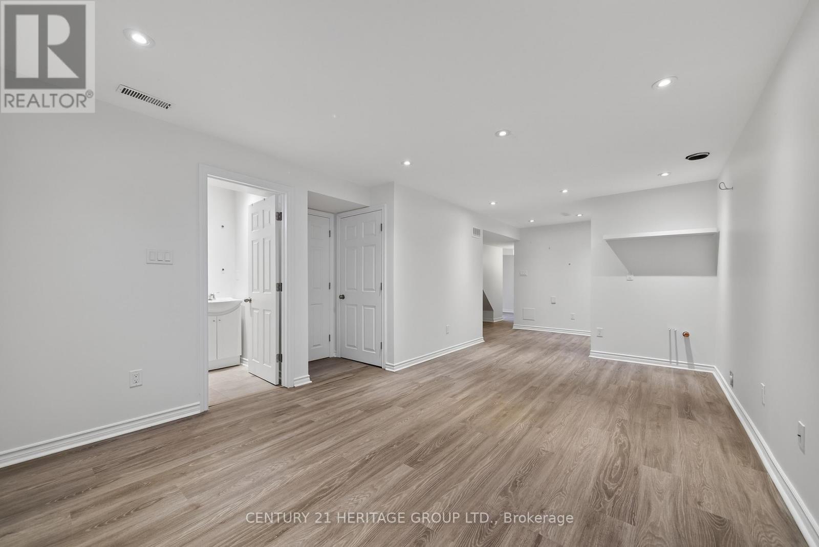 44 Acorn Lane, Bradford West Gwillimbury, Ontario  L3Z 0H6 - Photo 37 - N12817446