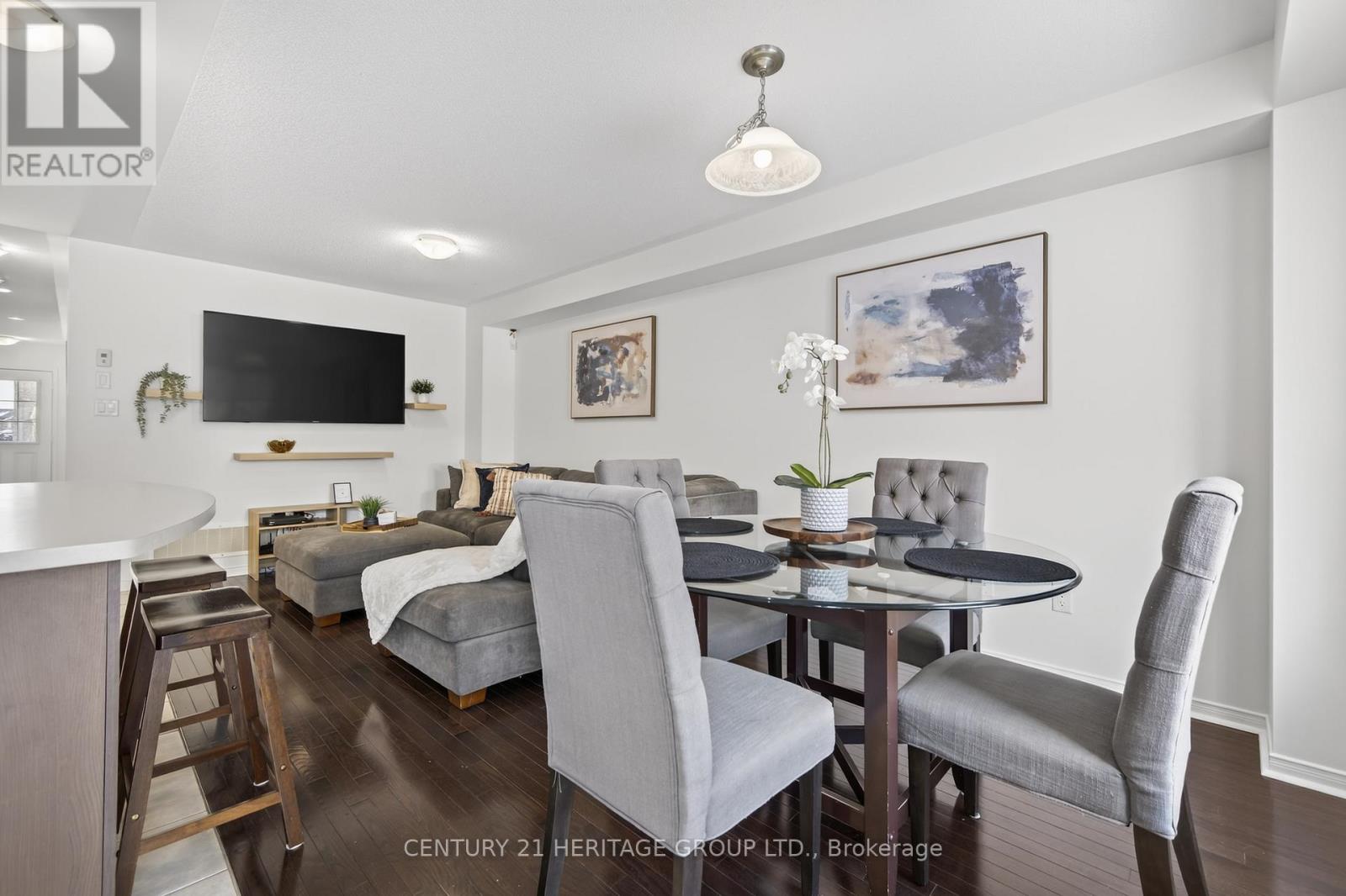 44 Acorn Lane, Bradford West Gwillimbury, Ontario  L3Z 0H6 - Photo 8 - N12817446