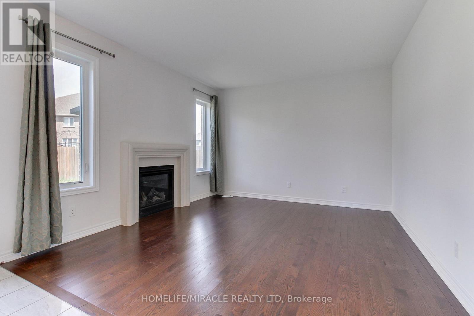 992 Green Street, Innisfil (Lefroy), Ontario  L0L 1W0 - Photo 17 - N12817474