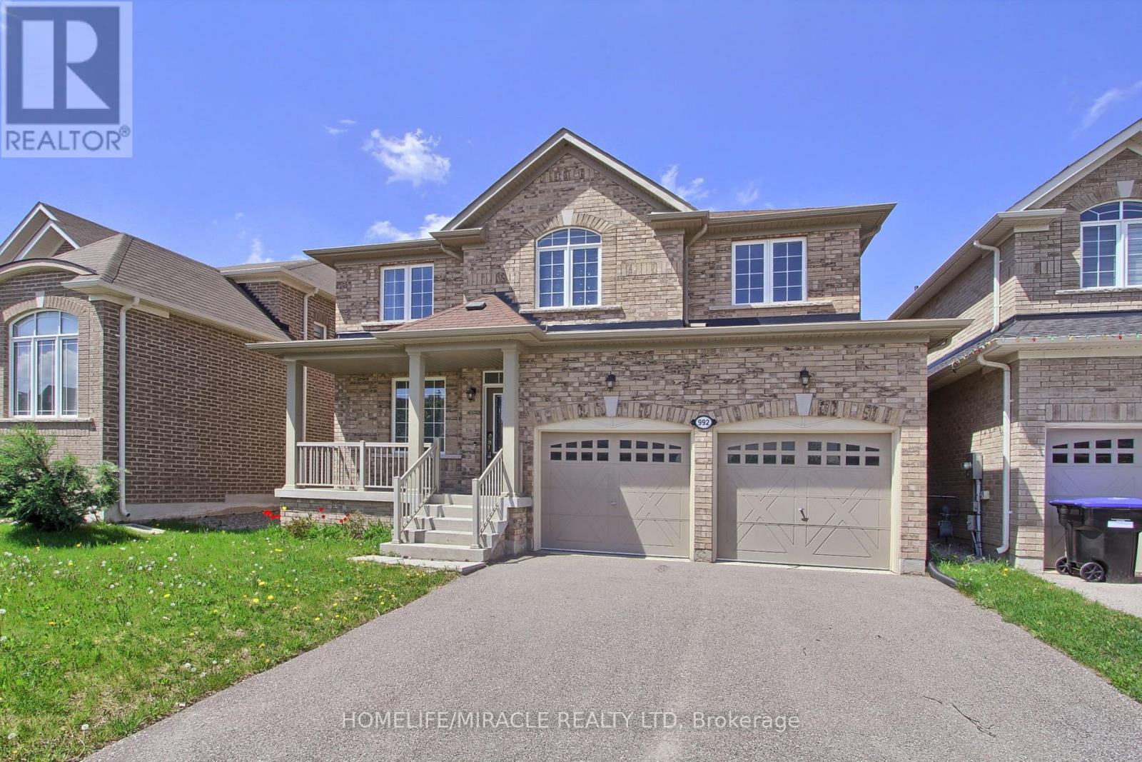 992 Green Street, Innisfil (Lefroy), Ontario  L0L 1W0 - Photo 3 - N12817474