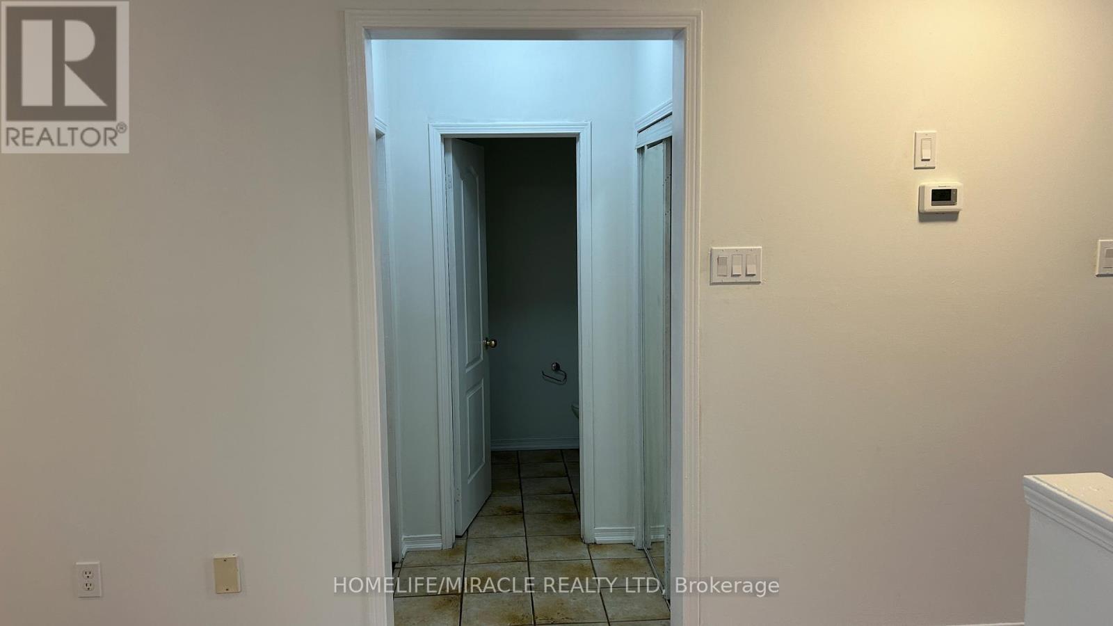 7 Arabia Gate, Brampton, Ontario  L6R 2P3 - Photo 7 - W12804400