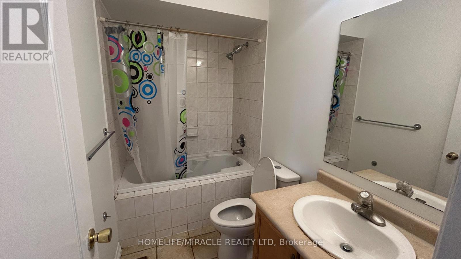 7 Arabia Gate, Brampton, Ontario  L6R 2P3 - Photo 22 - W12804400