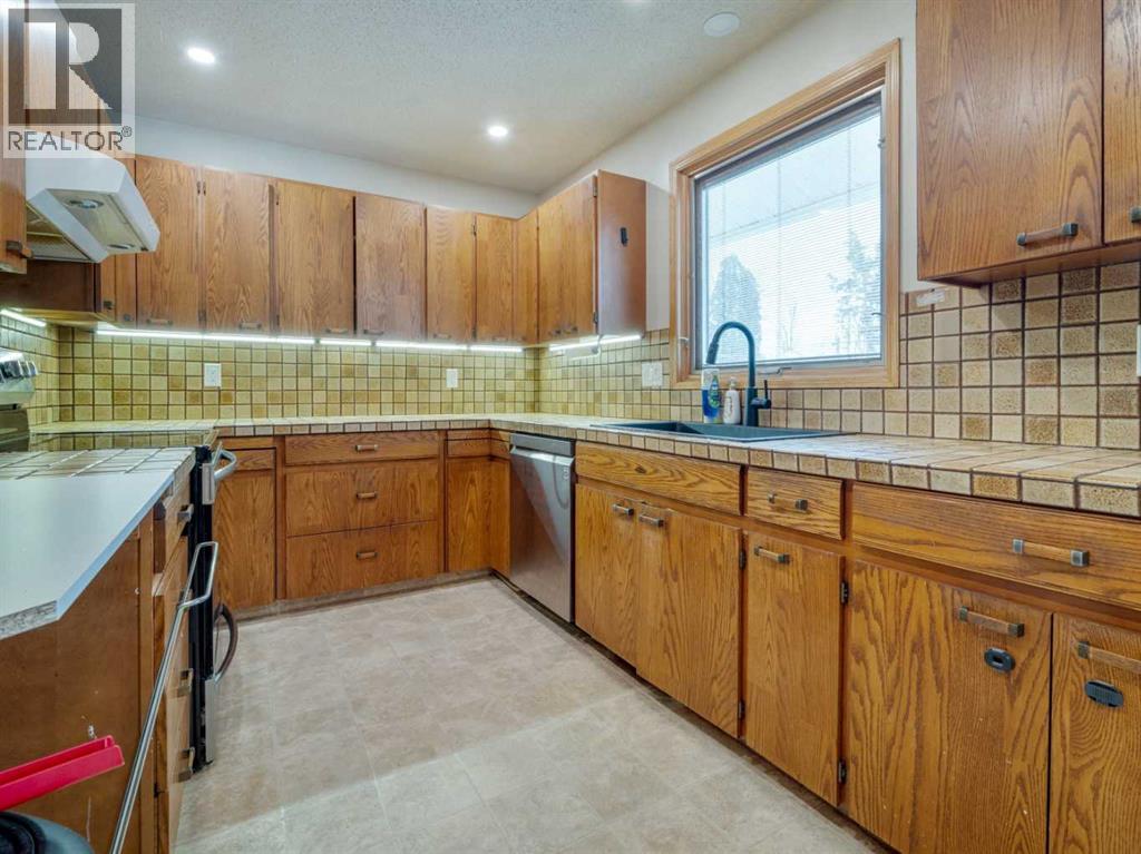 31 Sheridan Place W, Lethbridge, Alberta  T1K 4M8 - Photo 14 - A2287864