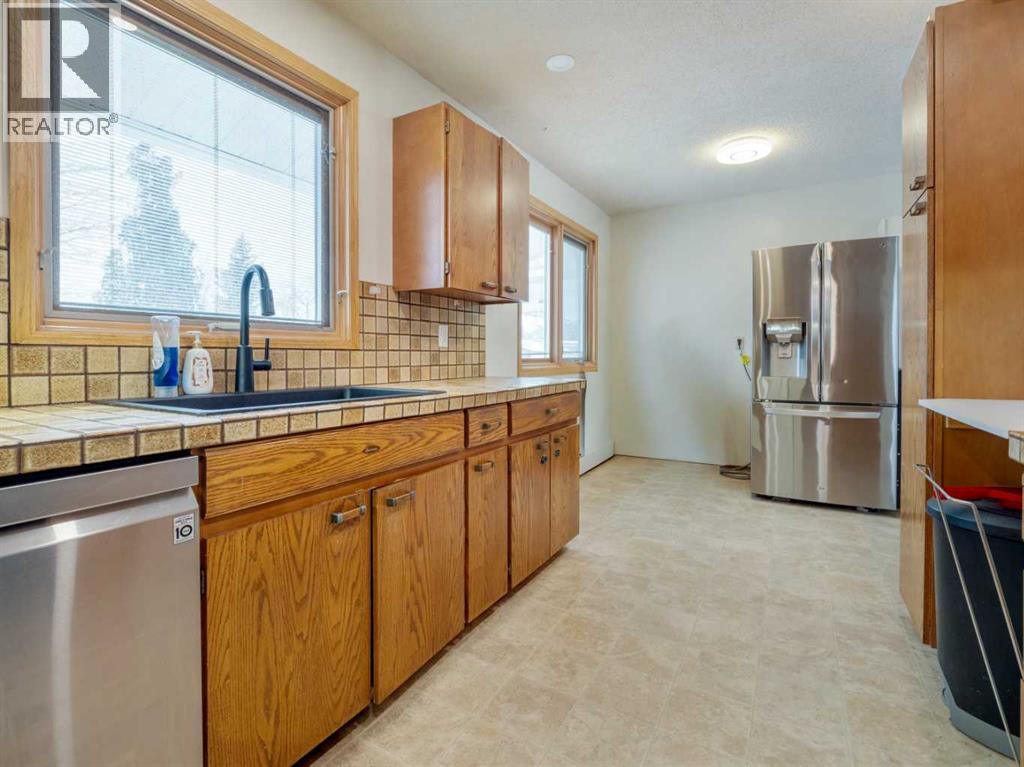 31 Sheridan Place W, Lethbridge, Alberta  T1K 4M8 - Photo 18 - A2287864