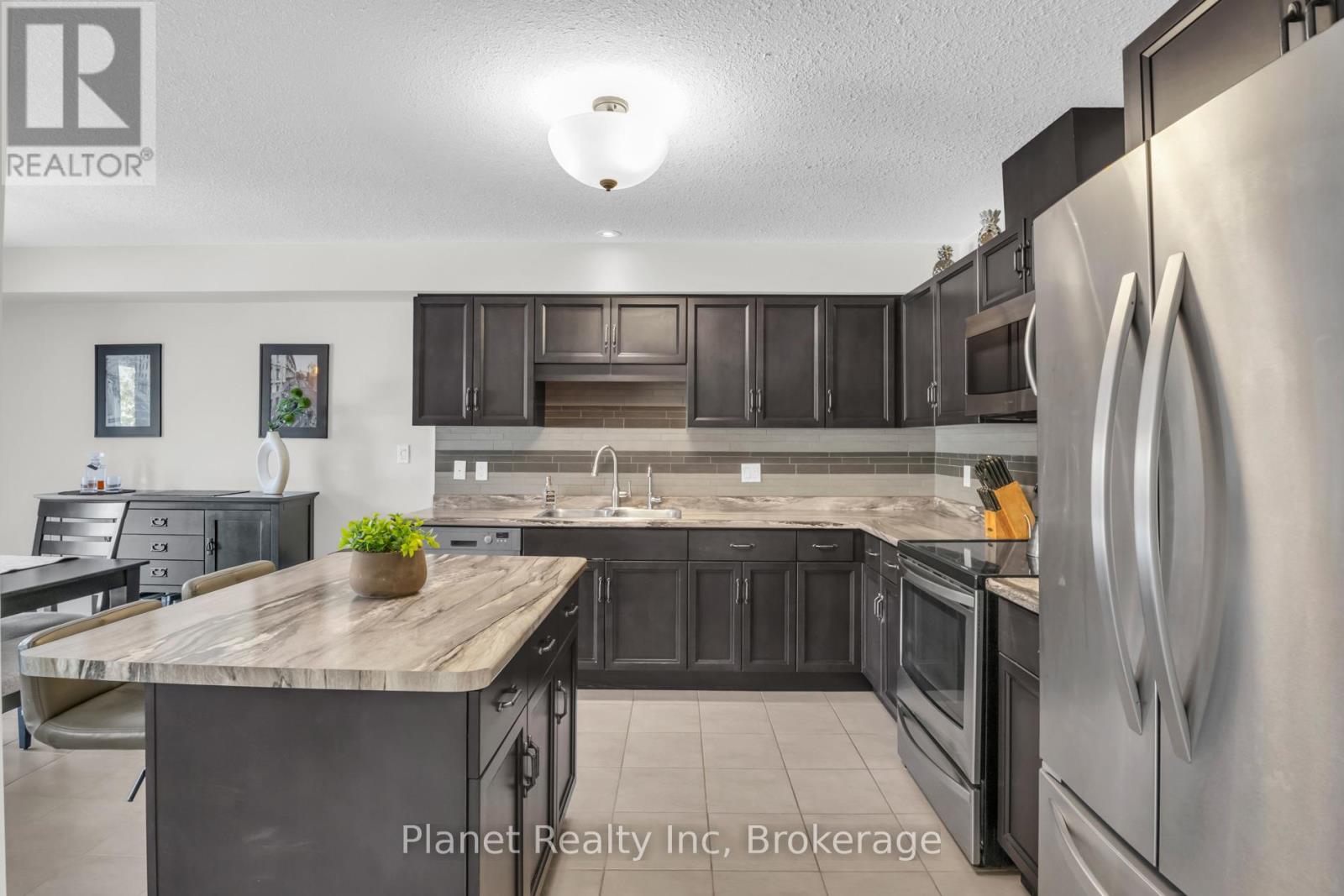 136 Marr Drive, Centre Wellington (Elora/salem), Ontario  N0B 1S0 - Photo 12 - X12817500