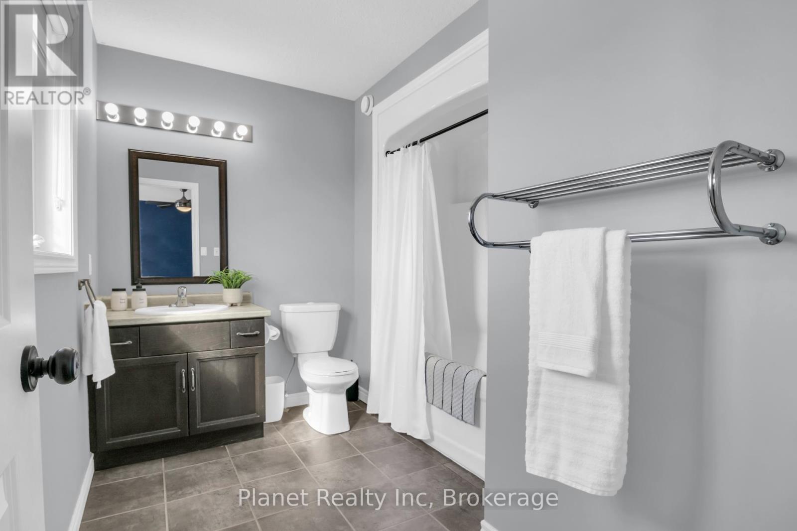 136 Marr Drive, Centre Wellington (Elora/salem), Ontario  N0B 1S0 - Photo 25 - X12817500