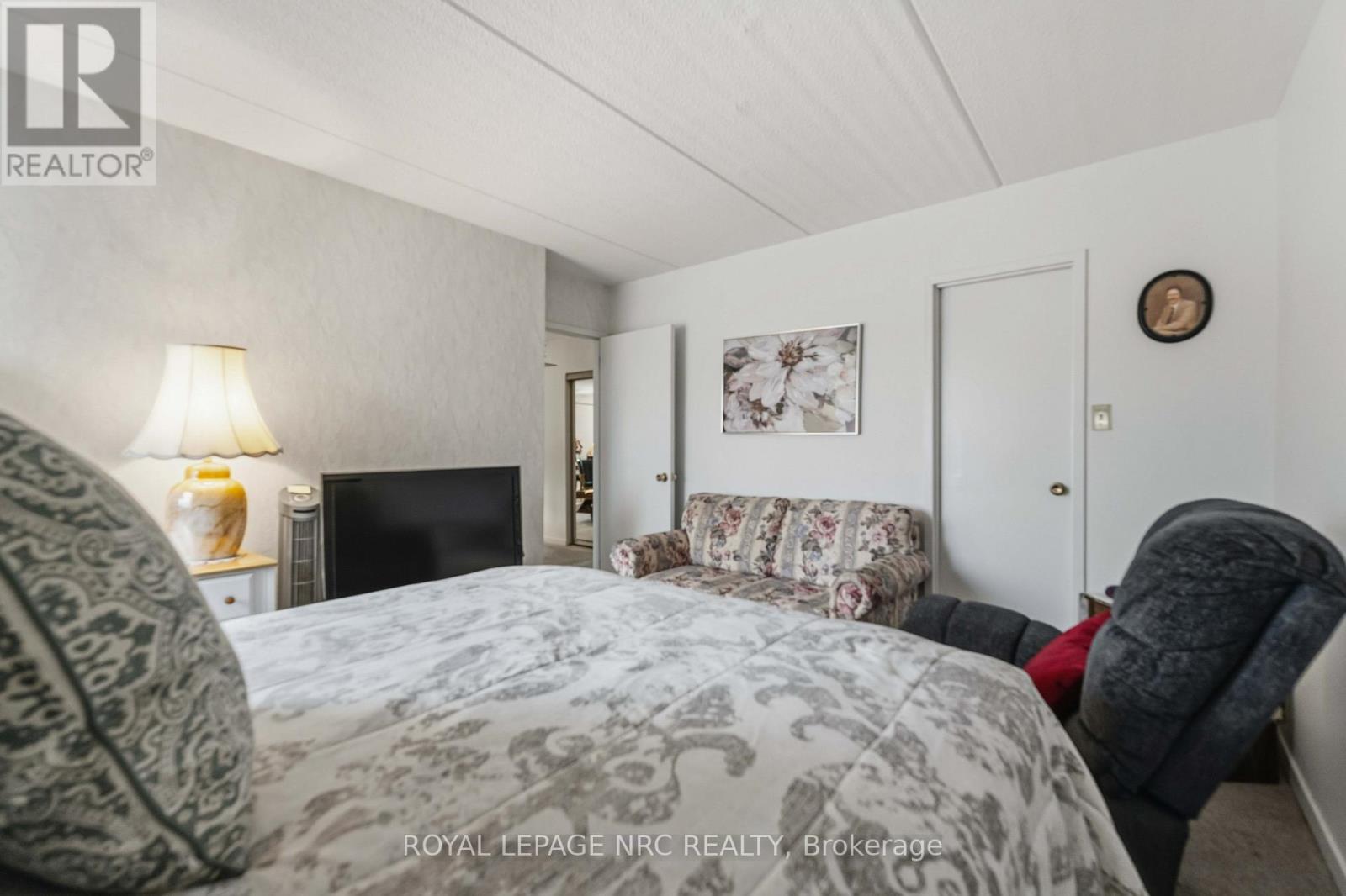 418 - 198 Scott Street, St. Catharines, Ontario  L2N 5T3 - Photo 20 - X12815770