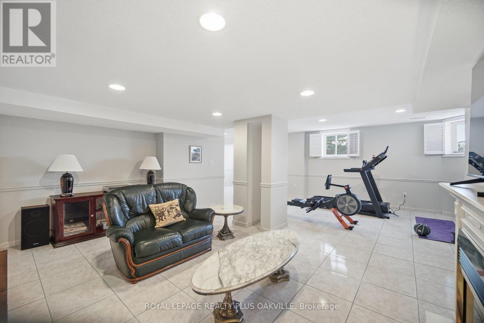 3395 Trelawny Circle, Mississauga, Ontario  L5N 6N6 - Photo 37 - W12817444