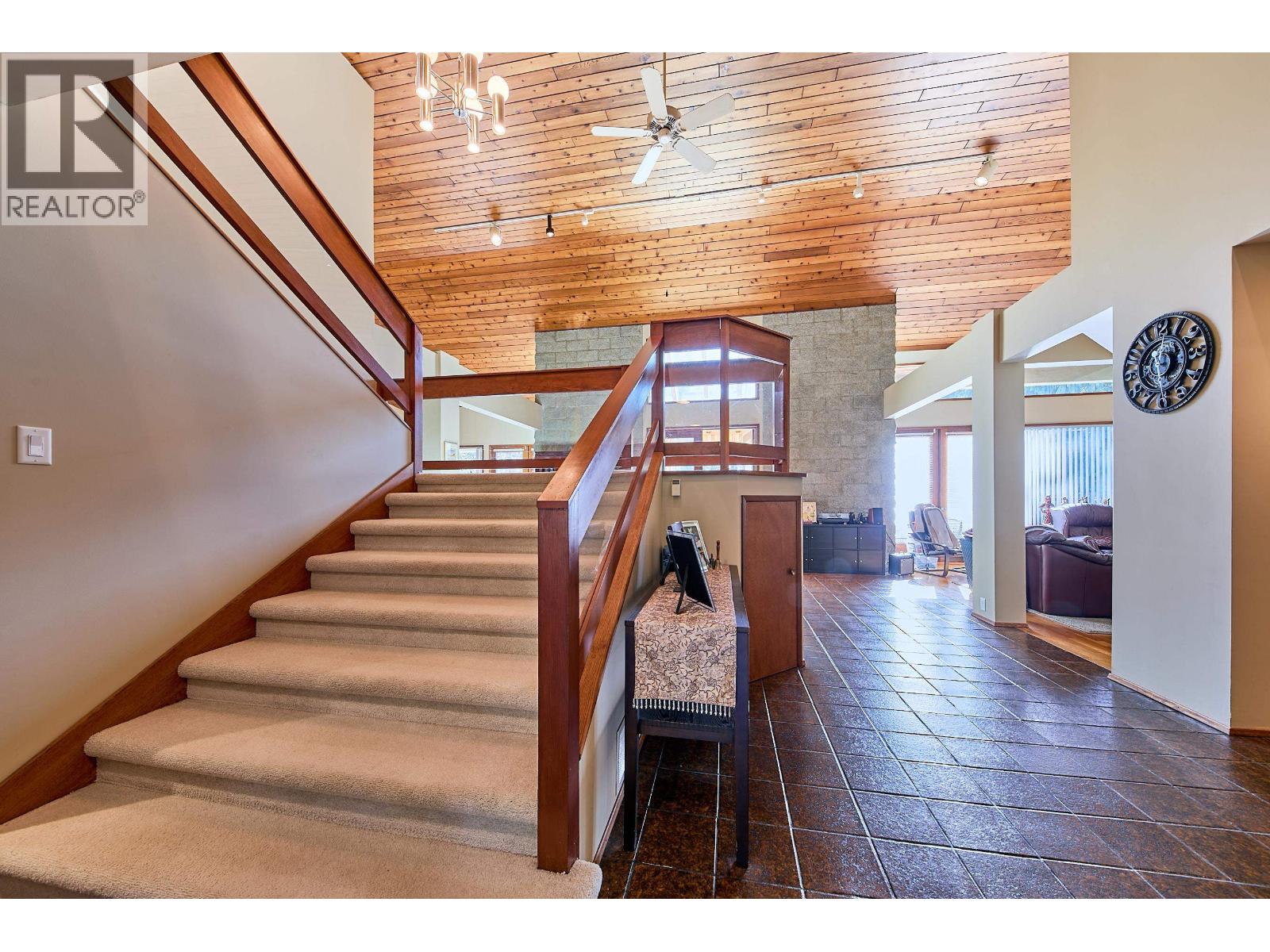 10040 Rolley Crescent, Maple Ridge, British Columbia  V2W 1J9 - Photo 5 - R3093277