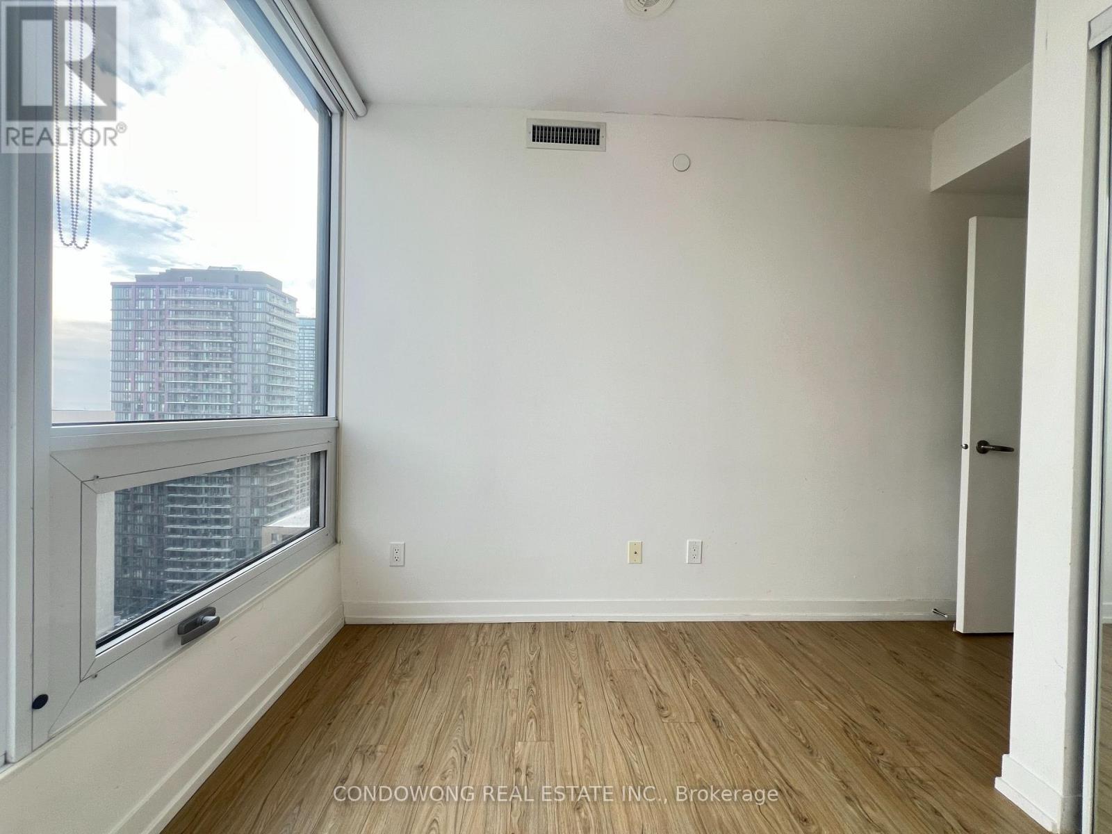 2716 - 85 Wood Street, Toronto, Ontario  M4Y 0E8 - Photo 9 - C12817506