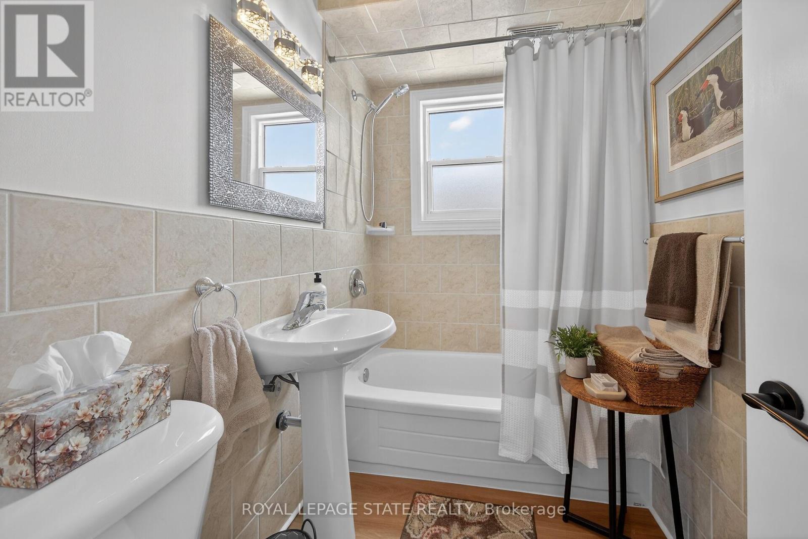 13 Cameron Avenue, Hamilton, Ontario  L9H 1P4 - Photo 14 - X12817436