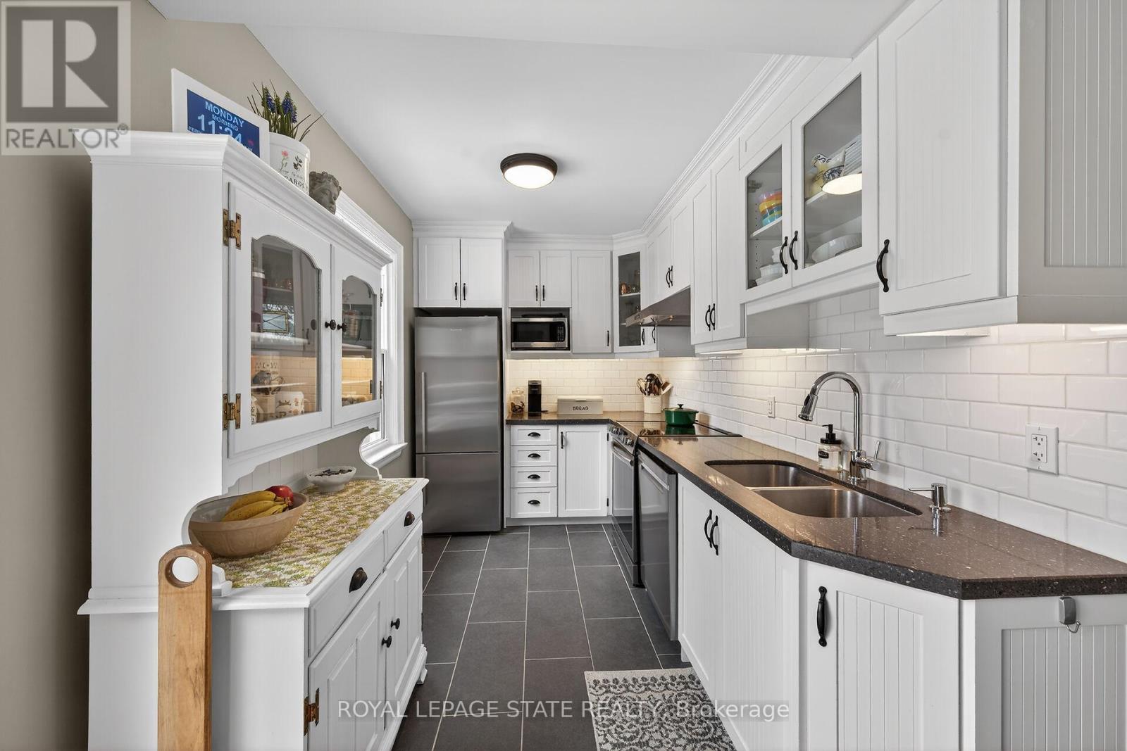 13 Cameron Avenue, Hamilton, Ontario  L9H 1P4 - Photo 18 - X12817436