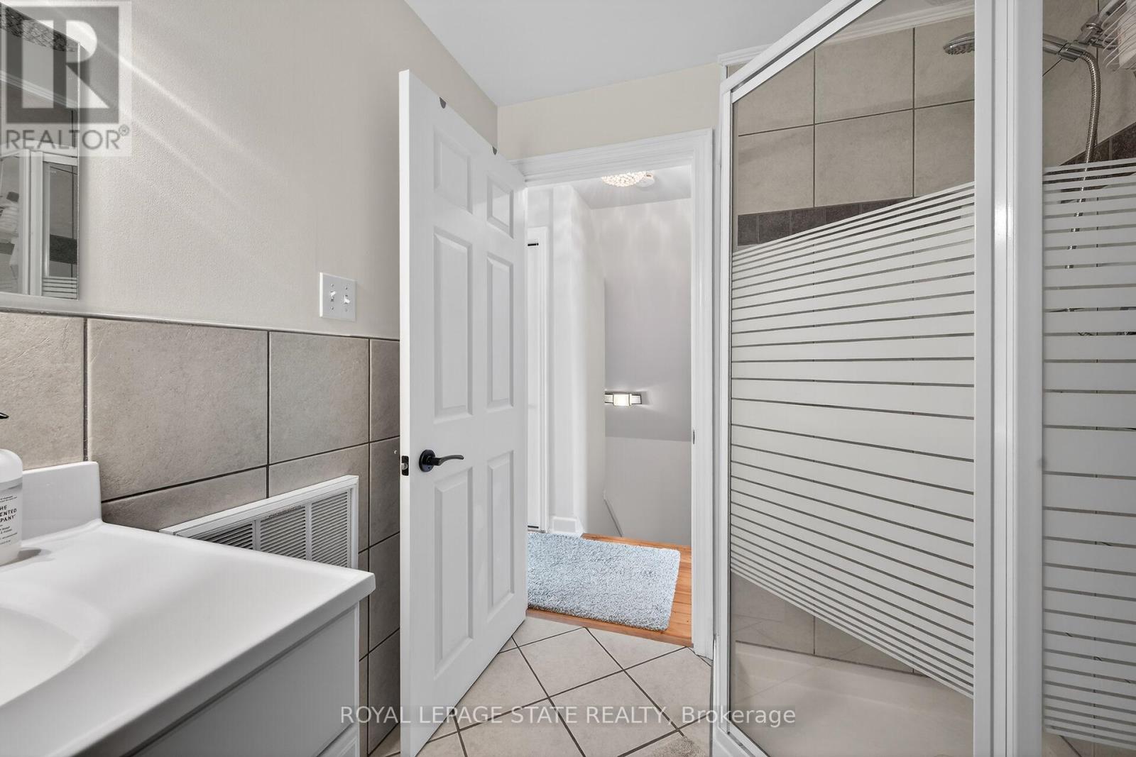 13 Cameron Avenue, Hamilton, Ontario  L9H 1P4 - Photo 32 - X12817436