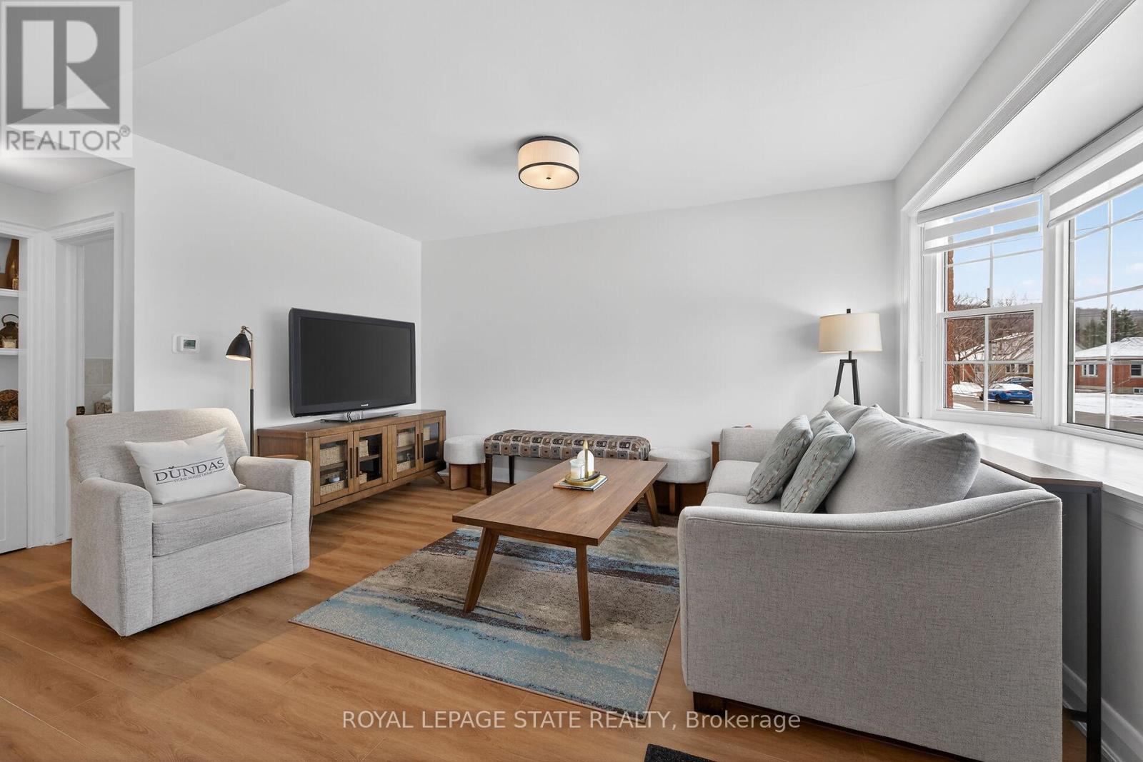 13 Cameron Avenue, Hamilton, Ontario  L9H 1P4 - Photo 7 - X12817436