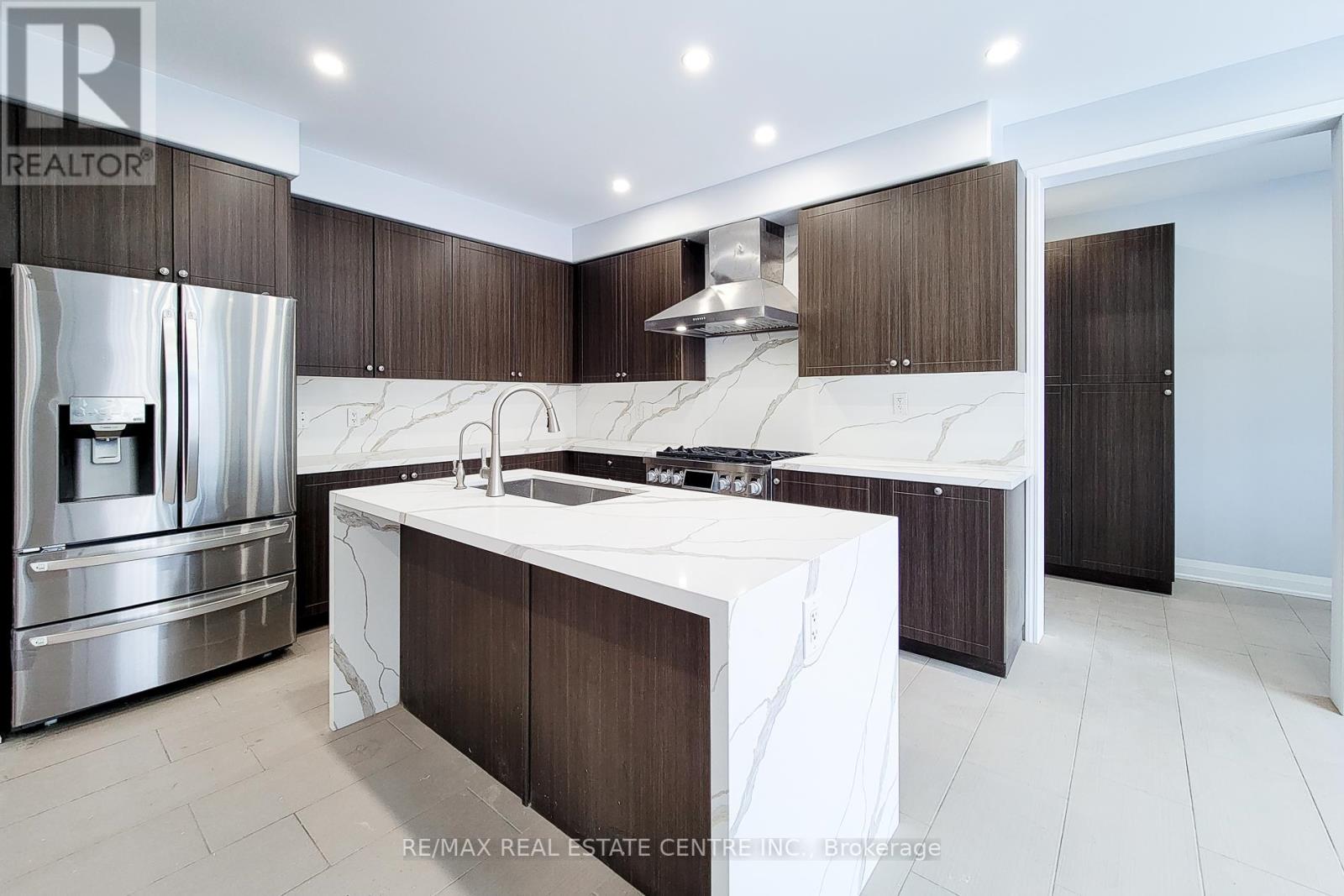 80 Larry Crescent, Haldimand, Ontario  N3W 0B2 - Photo 13 - X12817452