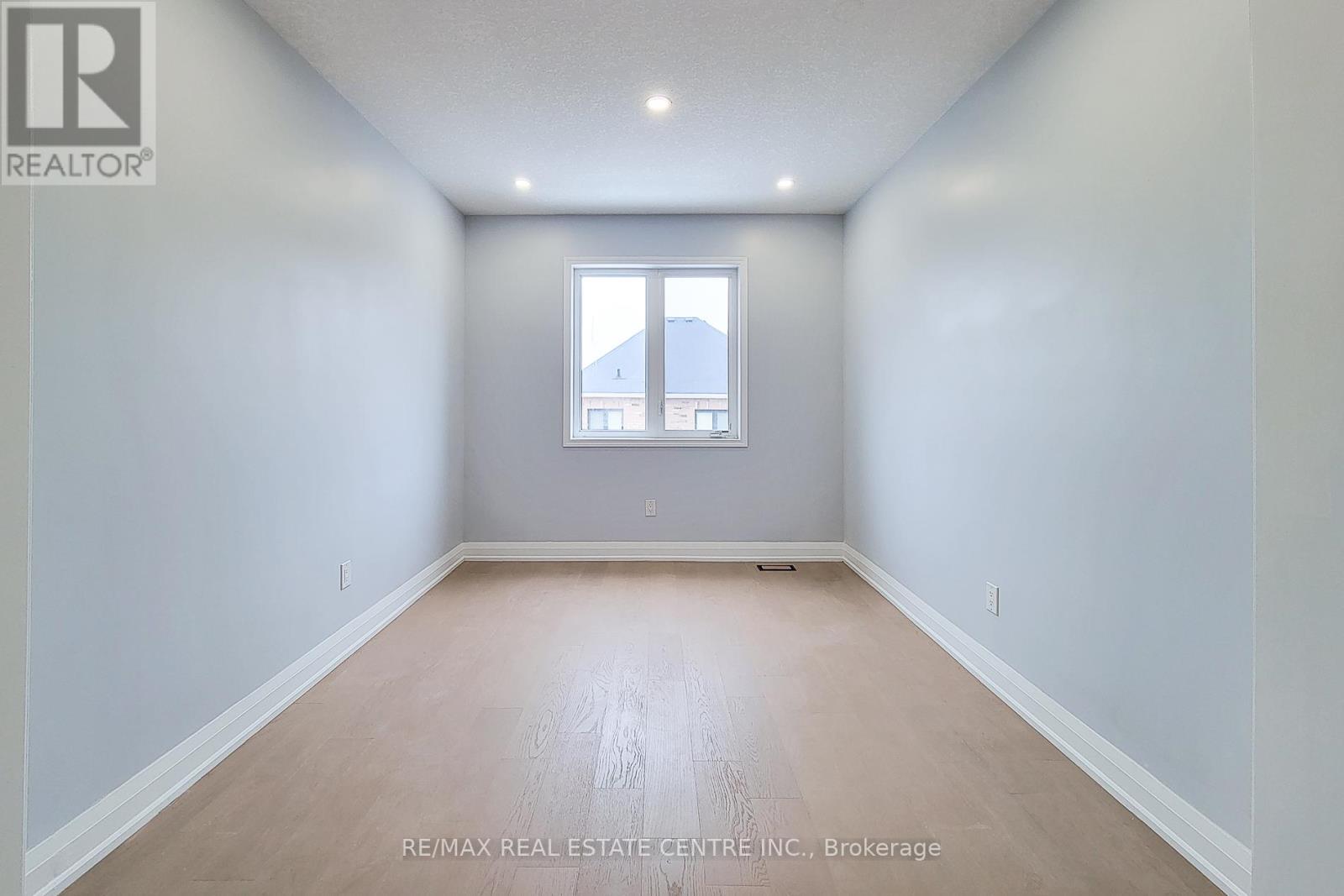 80 Larry Crescent, Haldimand, Ontario  N3W 0B2 - Photo 38 - X12817452