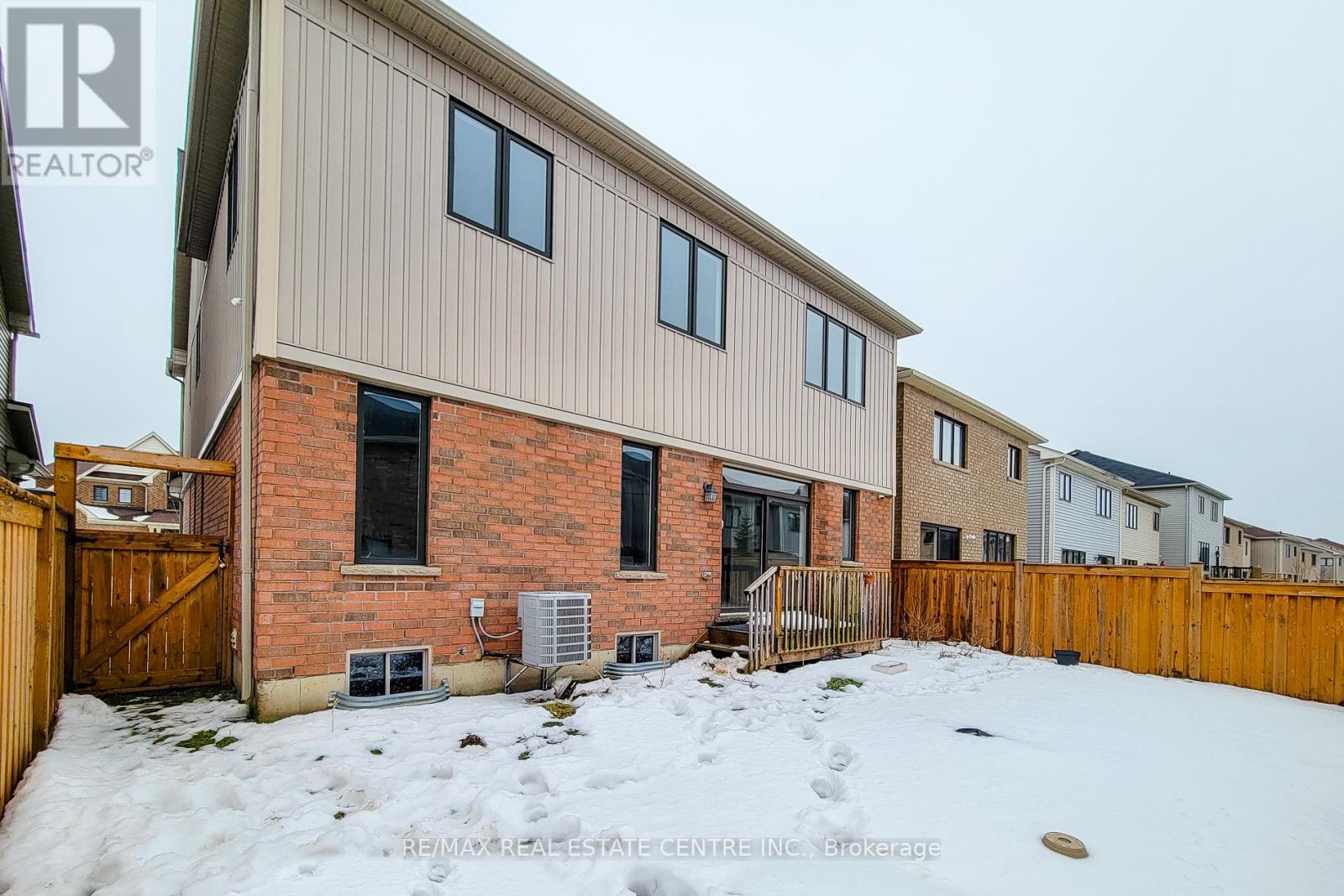 80 Larry Crescent, Haldimand, Ontario  N3W 0B2 - Photo 45 - X12817452