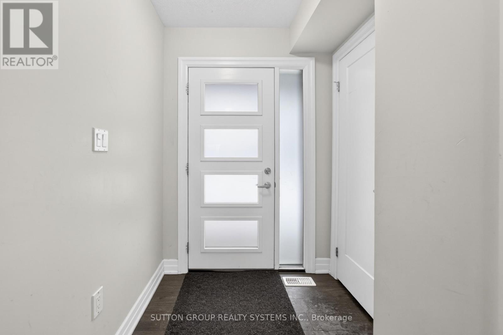 54 Nieson Street, Cambridge, Ontario  N1R 0B9 - Photo 3 - X12817480