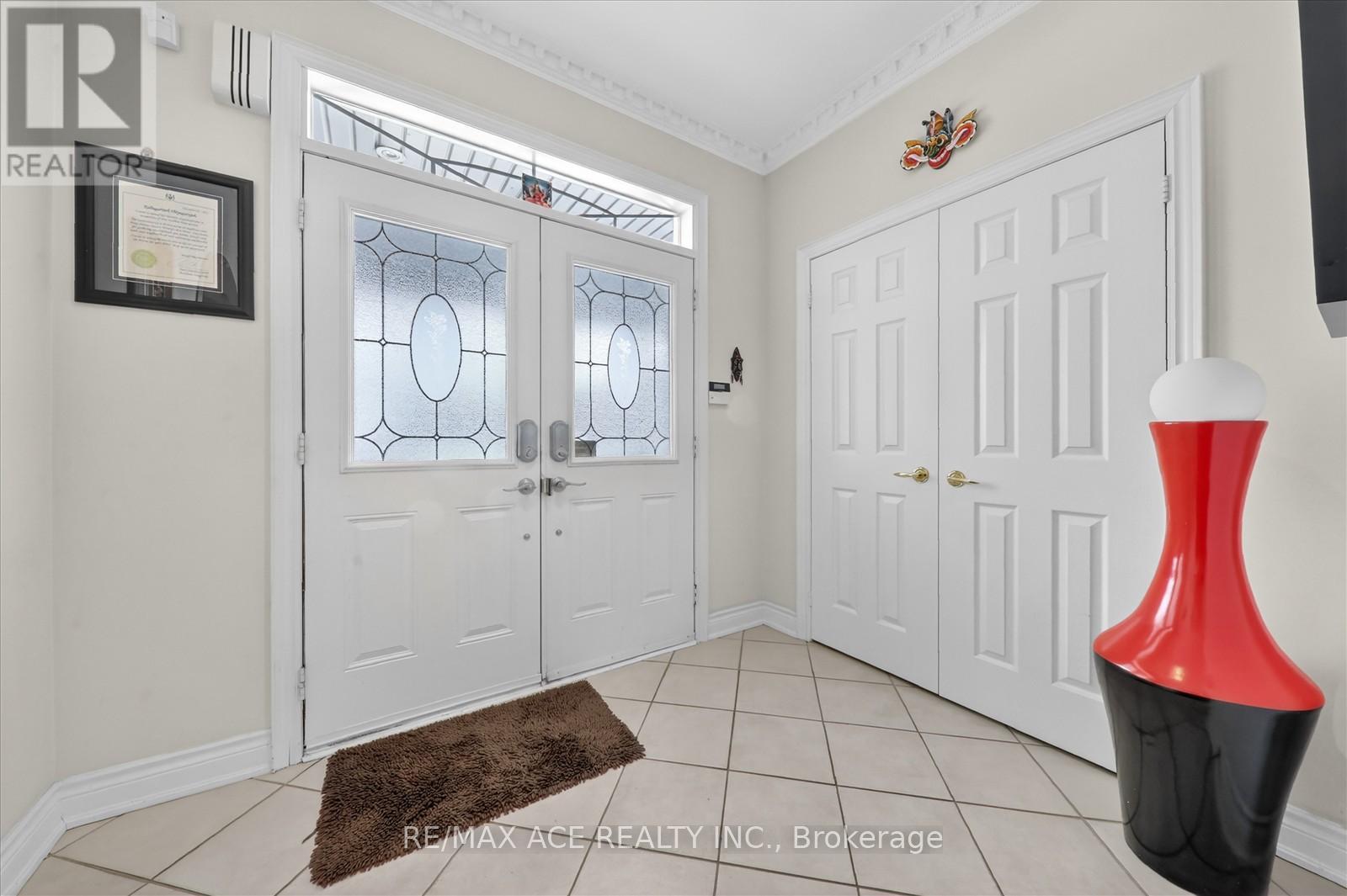 149 Riverwalk Drive, Markham, Ontario  L6B 0E2 - Photo 8 - N12817492