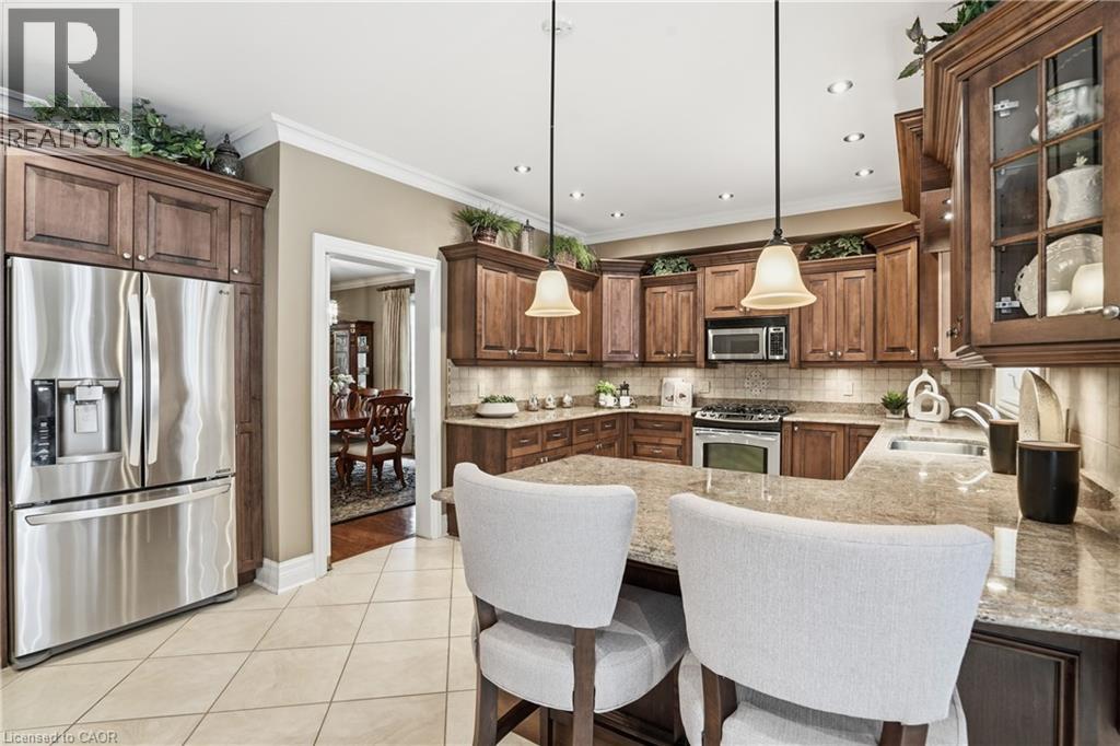 1121 Forestvale Drive, Burlington, Ontario  L7P 4W3 - Photo 16 - 40807307