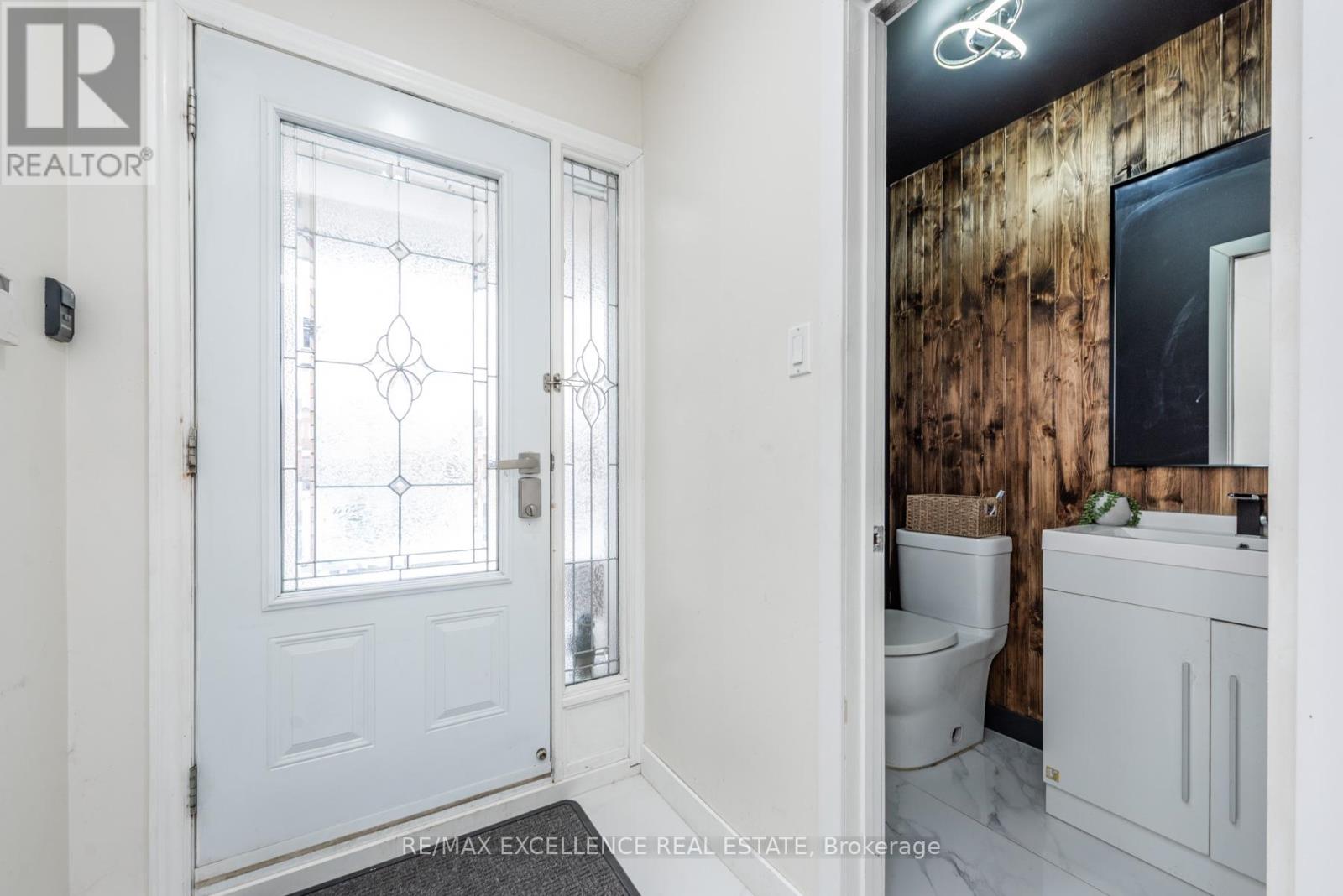 60 Kesteven Crescent, Brampton, Ontario  L6W 4E5 - Photo 19 - W12817510