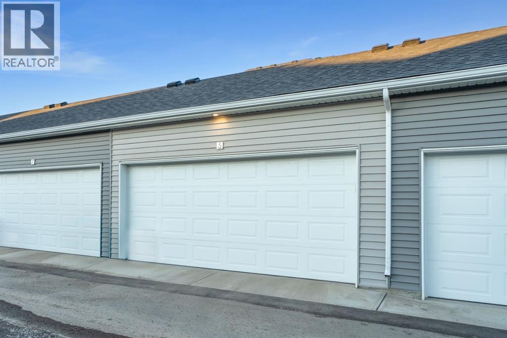5 Larkspur Bend, Okotoks, Alberta T1S 3K7 - Photo 49 - A2286246