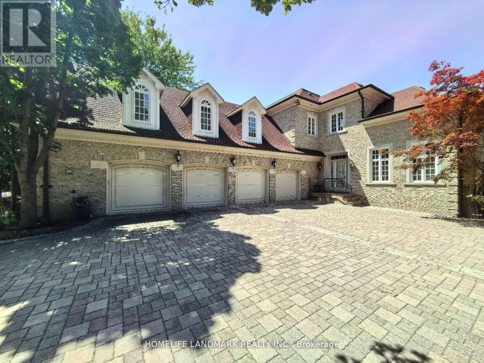 42 Maryvale Crescent, Richmond Hill, Ontario  L4C 6P8 - Photo 3 - N12817524