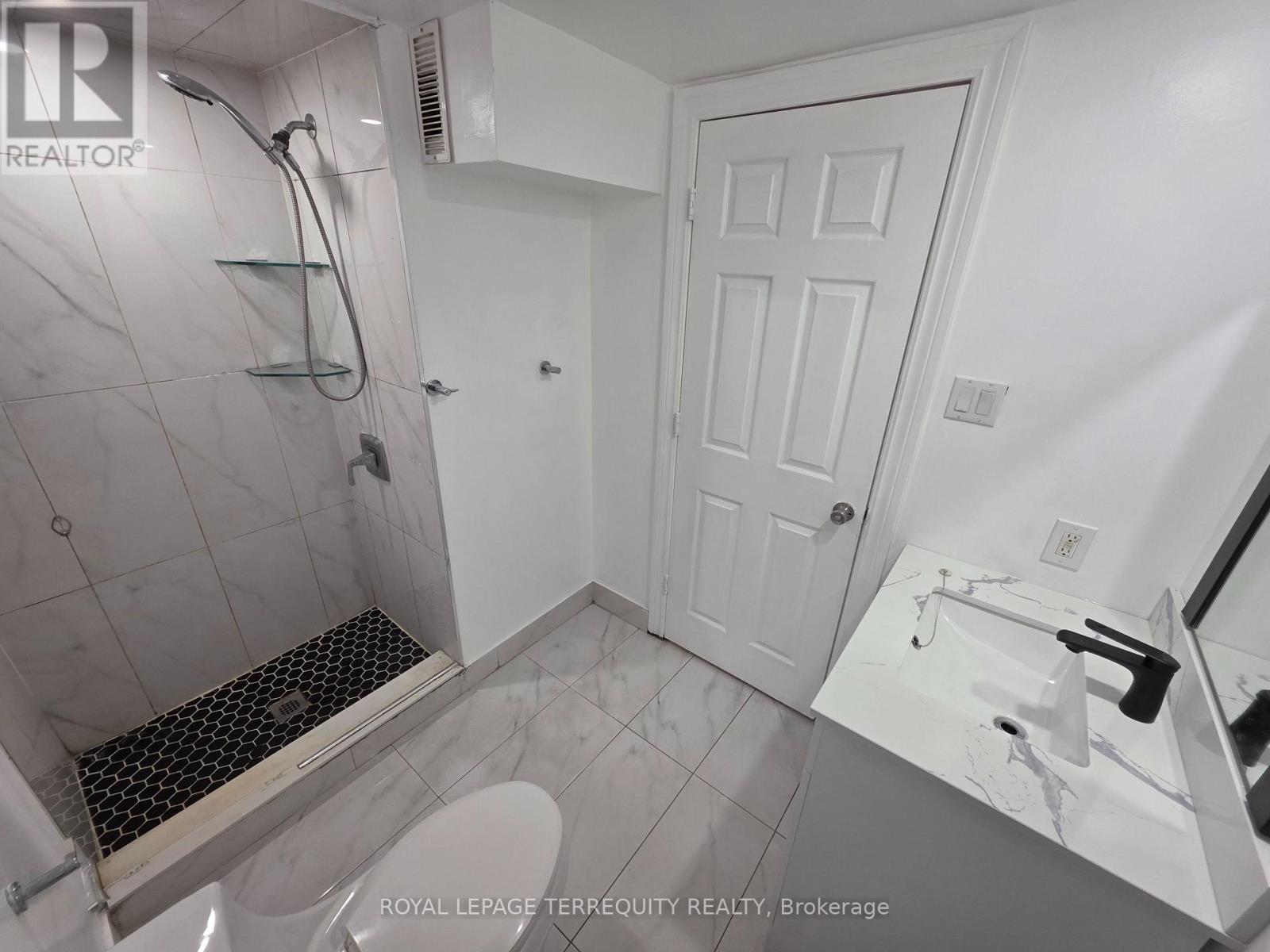 Basement - 80 Erie Street, Toronto, Ontario  M6L 2R2 - Photo 11 - W12817550