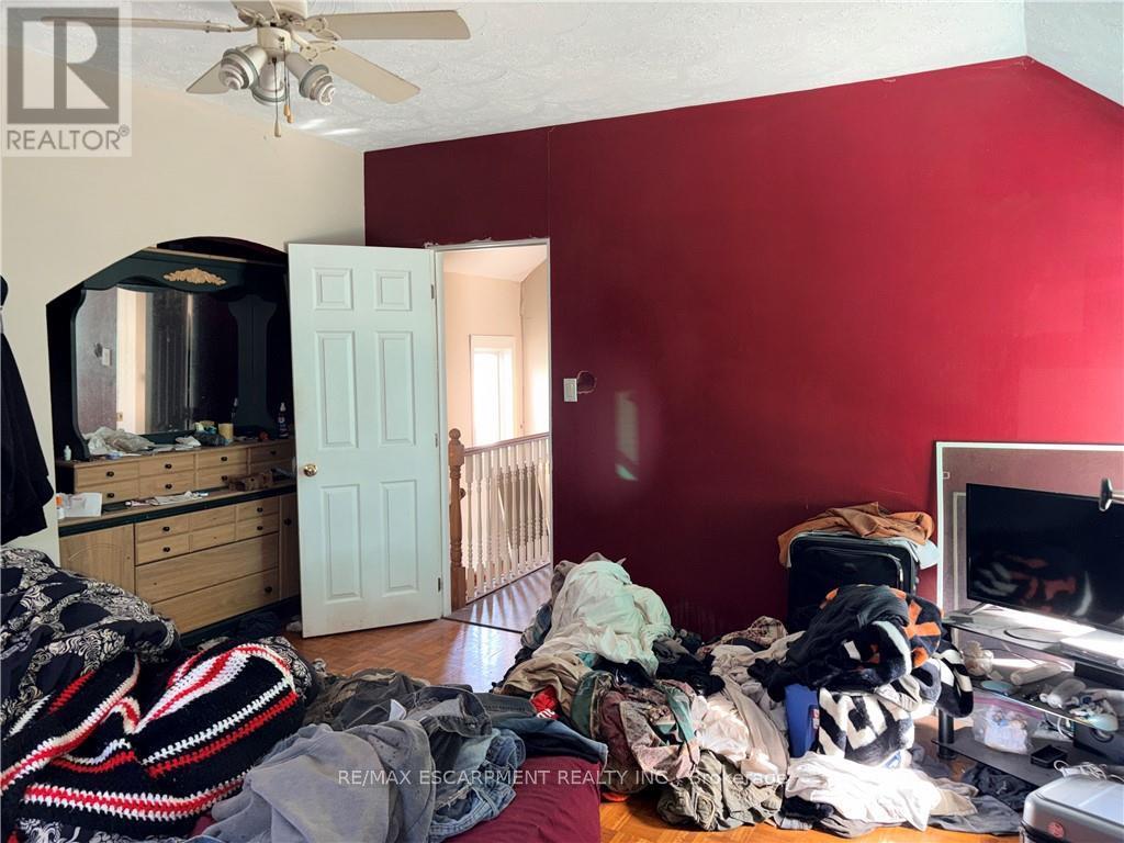 14 Carlisle Street, Hamilton, Ontario  L8H 4C3 - Photo 9 - X12817536