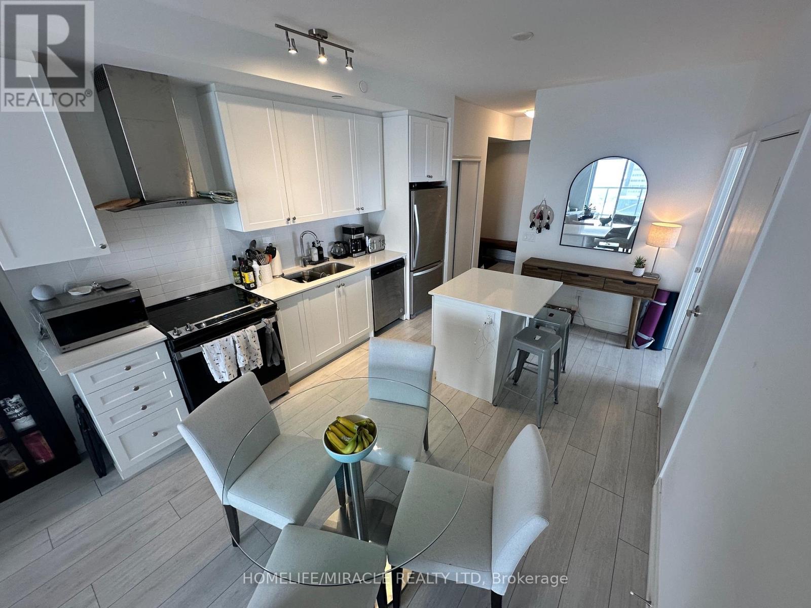 1003 - 55 Duke Street W, Kitchener, Ontario  N2H 0C9 - Photo 5 - X12817554