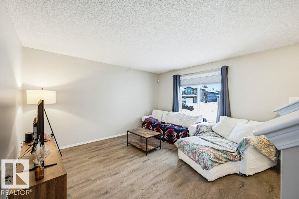 2 Heatherlands Wy, Spruce Grove, Alberta  T7X 4L4 - Photo 4 - E4474734