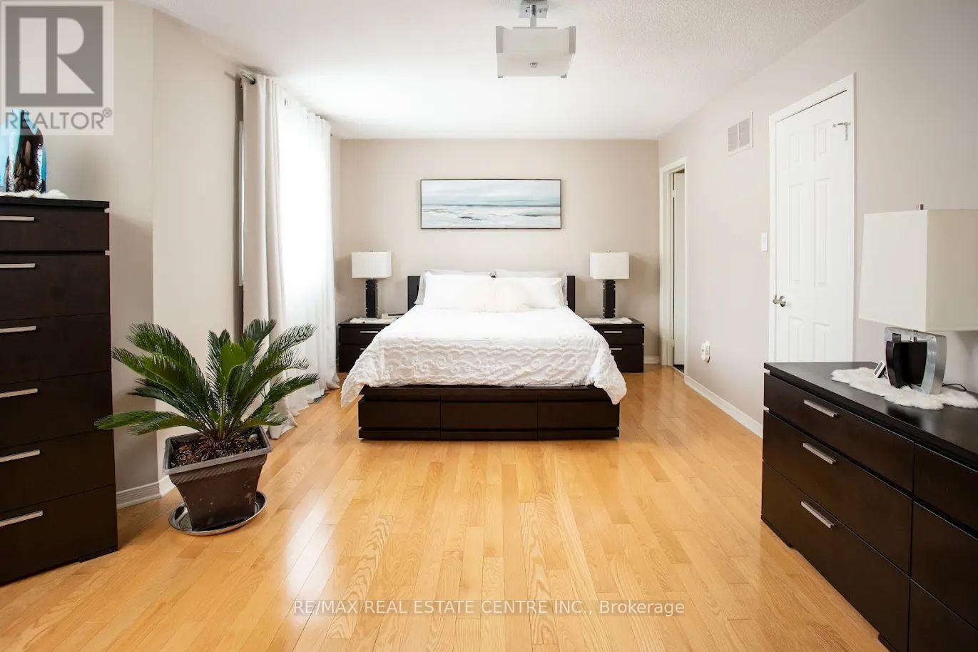 5525 Middleport Crescent, Mississauga, Ontario  L4Z 3S5 - Photo 18 - W12817560