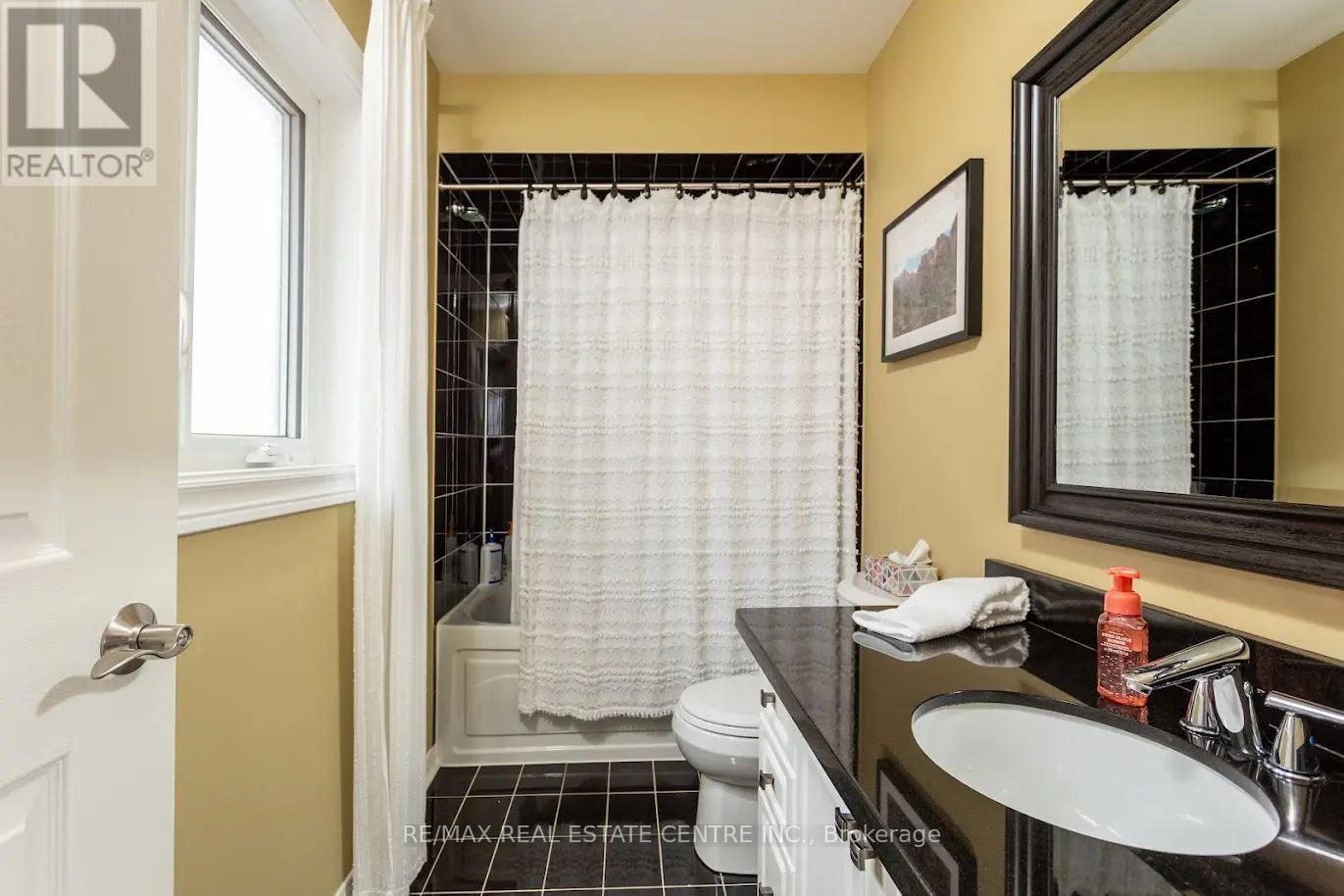 5525 Middleport Crescent, Mississauga, Ontario  L4Z 3S5 - Photo 20 - W12817560