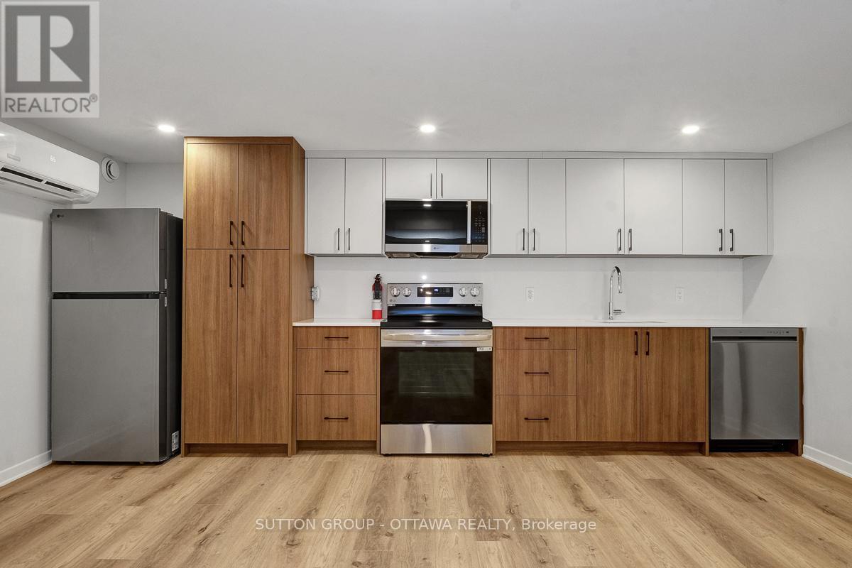 B - 2413 Ryan Drive, Ottawa, Ontario  K2C 1K9 - Photo 12 - X12817588