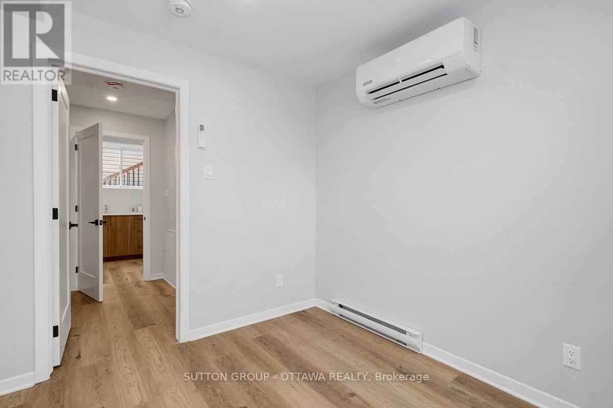 B - 2413 Ryan Drive, Ottawa, Ontario  K2C 1K9 - Photo 19 - X12817588