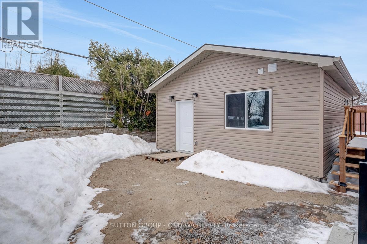 C - 2413 Ryan Drive, Ottawa, Ontario  K2C 1K9 - Photo 3 - X12817596