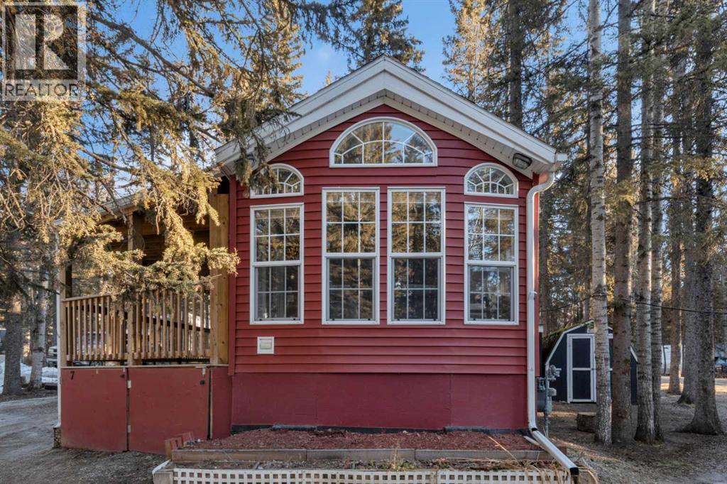 7, 5227 Township Road 320, Rural Mountain View County, Alberta  T0M 1X0 - Photo 1 - A2285336