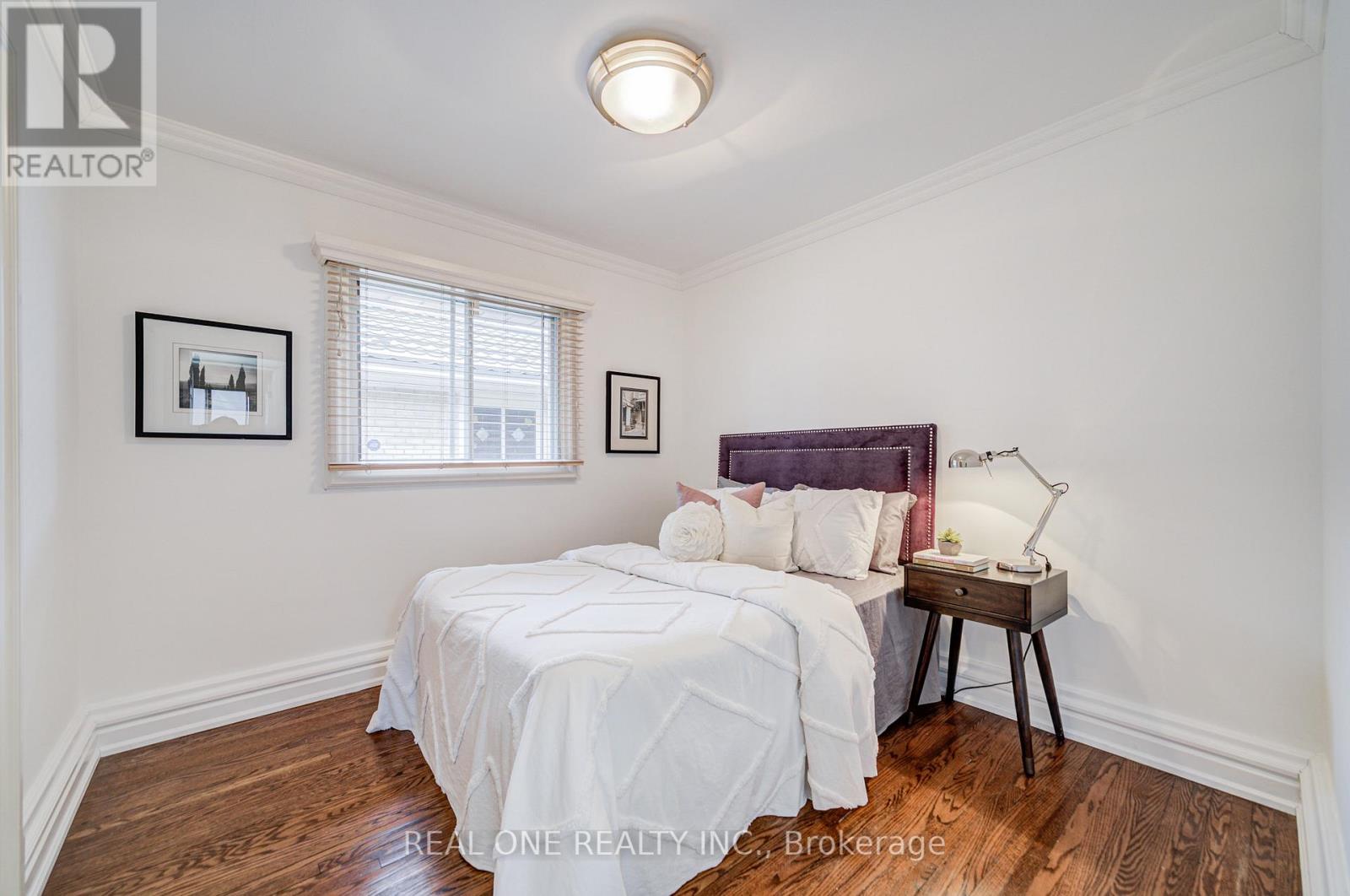 Main - 26 Elvaston Drive, Toronto, Ontario  M4A 1M9 - Photo 18 - C12817594
