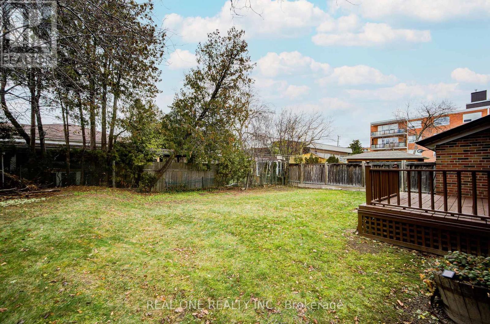 Main - 26 Elvaston Drive, Toronto, Ontario  M4A 1M9 - Photo 22 - C12817594